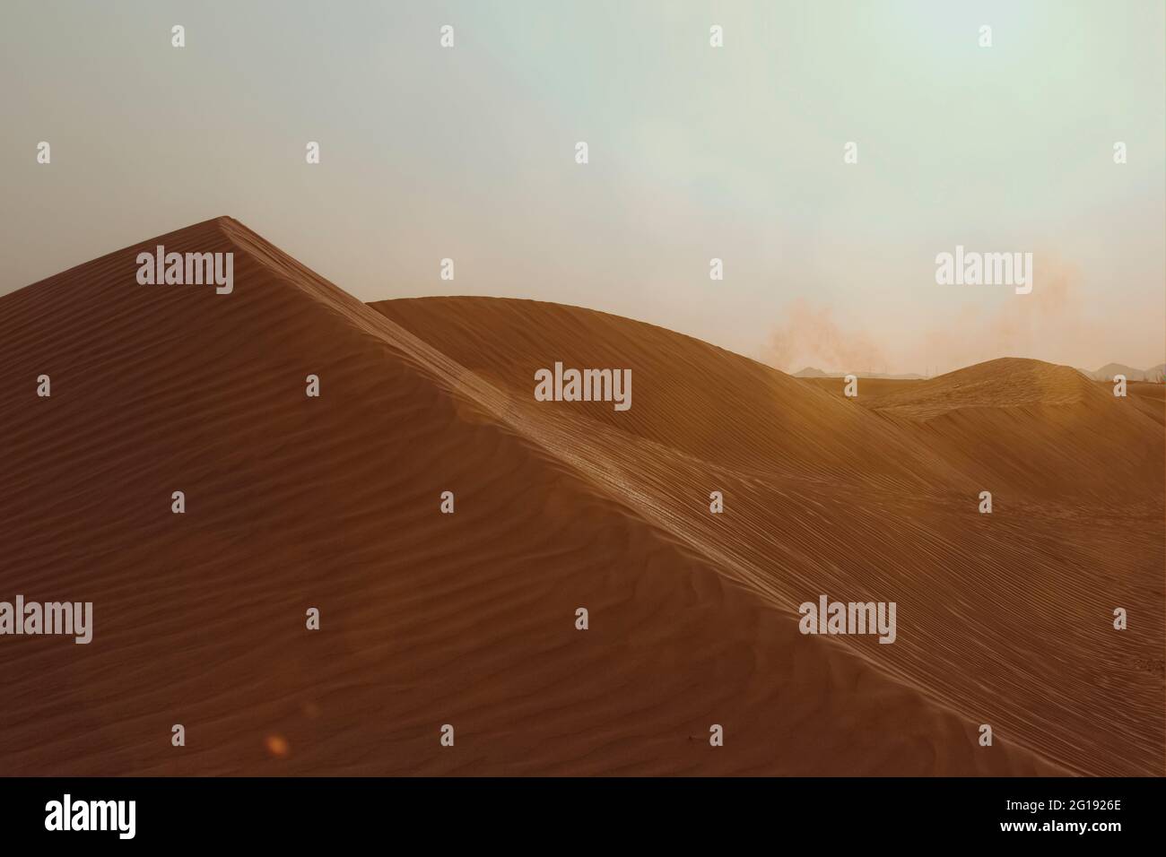 Splendida vista sulle dune di sabbia del deserto arabo dall'arabia saudita Foto Stock