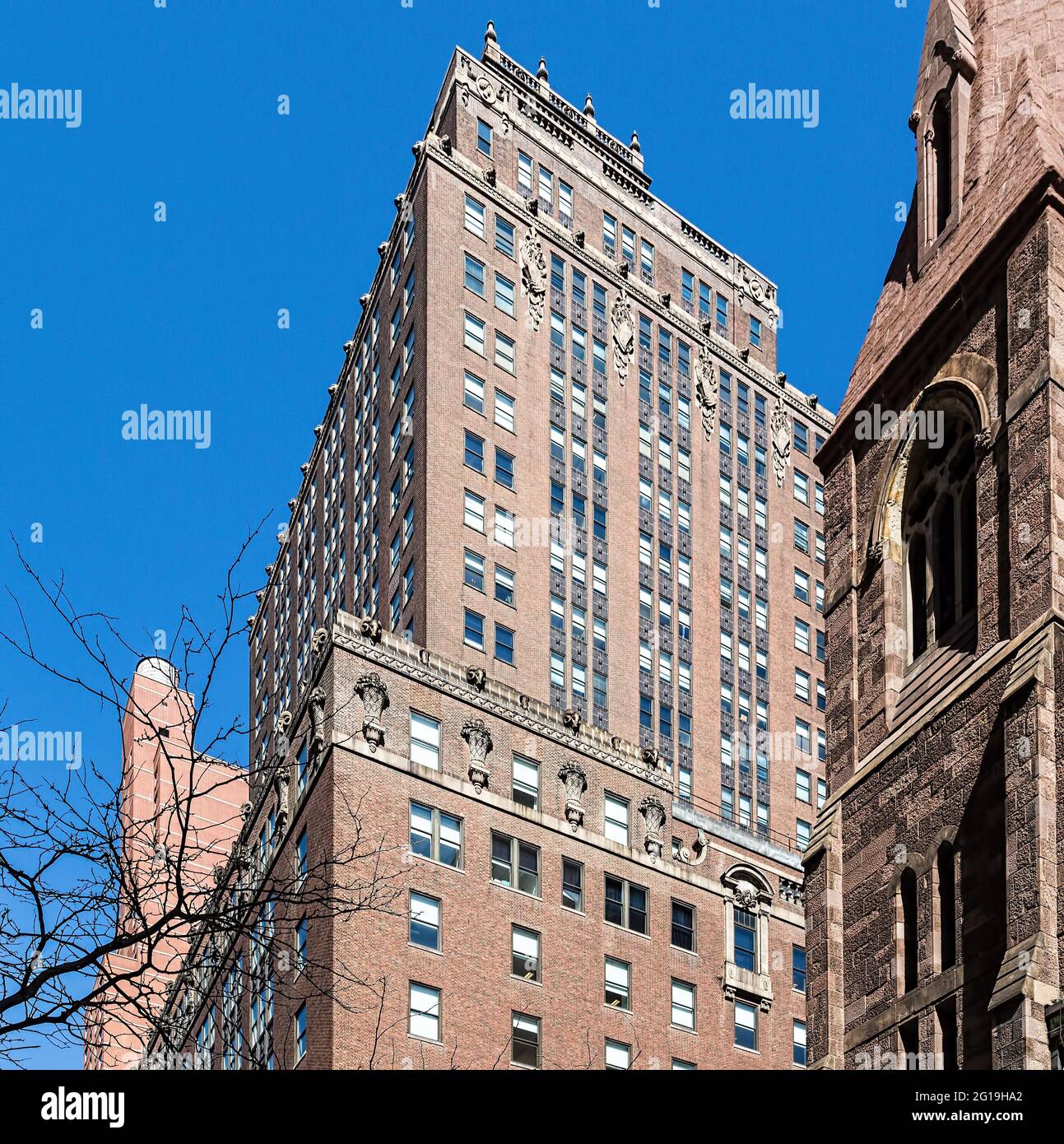Il 200 Madison Avenue è un alto edificio di appartamenti neoclassico nella sezione Murray Hill di Manhattan. Foto Stock