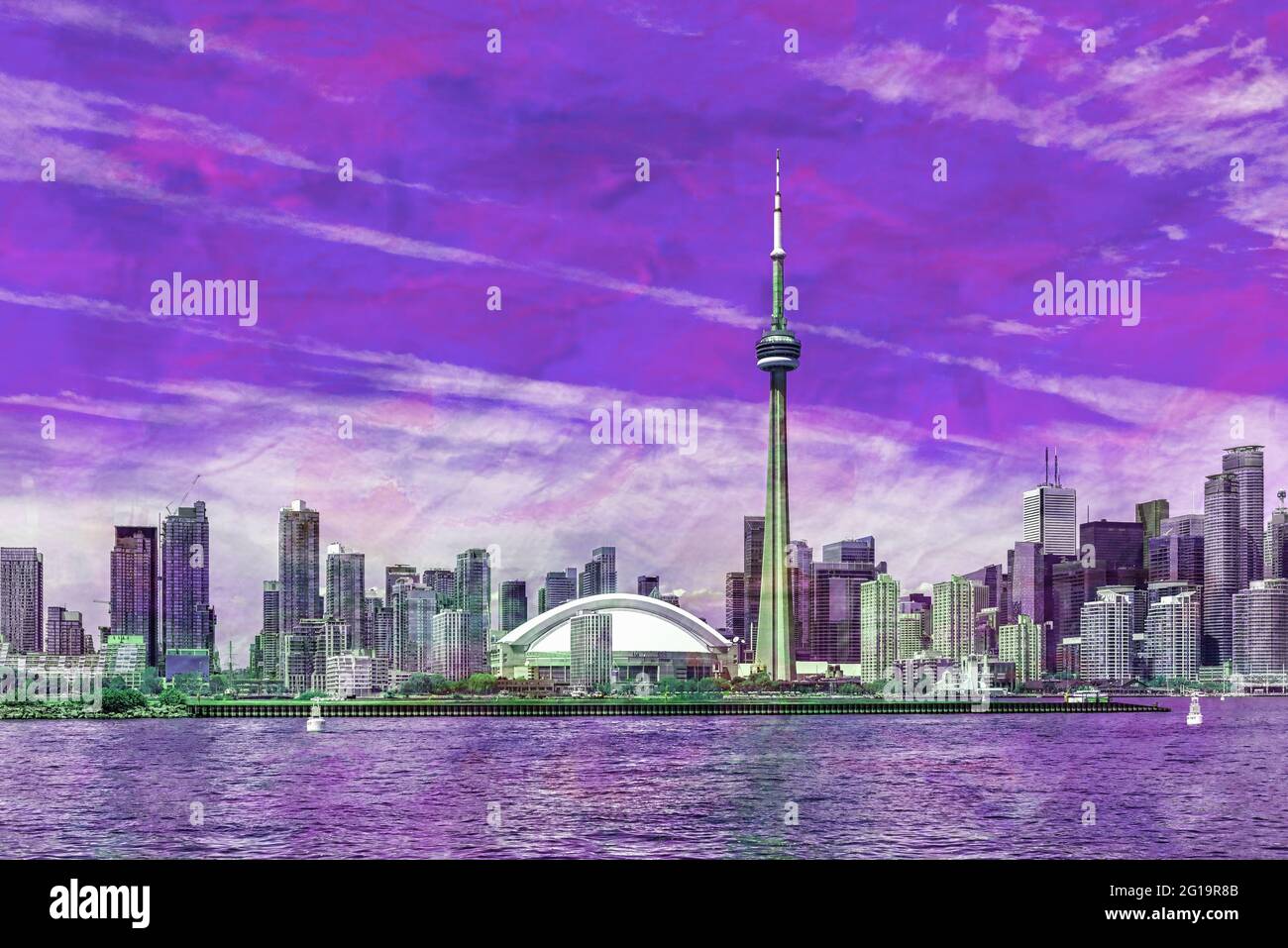 Lo skyline della città di Toronto durante il giorno e visto dal lago Ontario, Canada Foto Stock