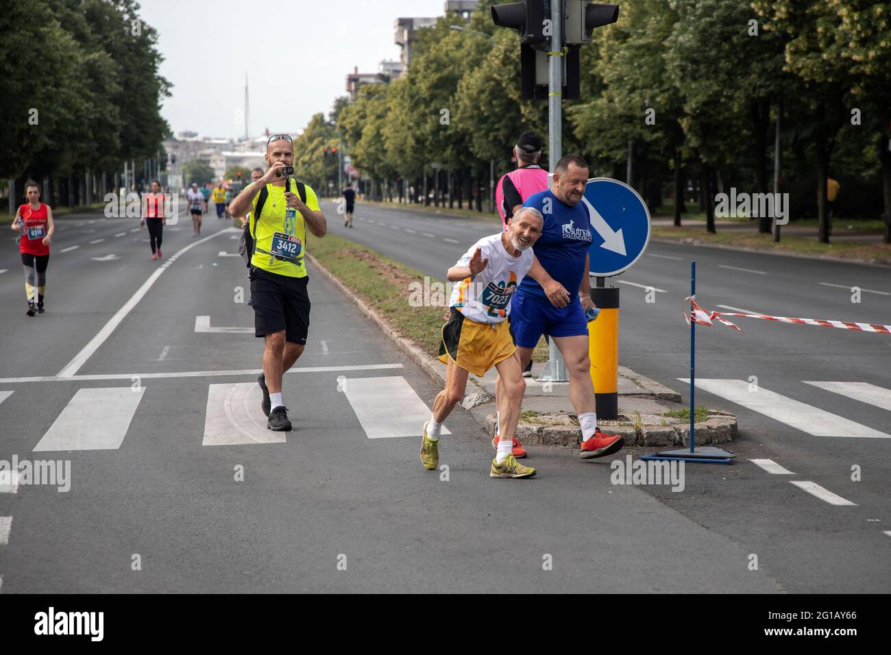 Serbia, Belgrado, 6 giugno 2021: Vlada Stevanović, 87 anni maratona corridore, Partecipare alla 34esima Maratona di Belgrado Foto Stock