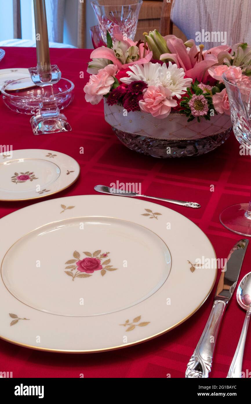 Elegante sala da pranzo con tavolo, USA Foto Stock