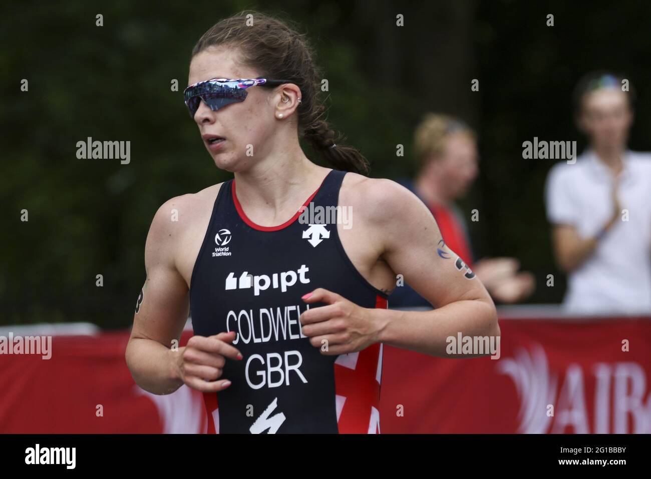 Leeds, Regno Unito. 06 giugno 2021. Sophie Coldwell in azione durante la AJ Bell 2021 World Triathlon Series a Roundhay Park, Leeds. Credit: SPP Sport Press Photo. /Alamy Live News Foto Stock