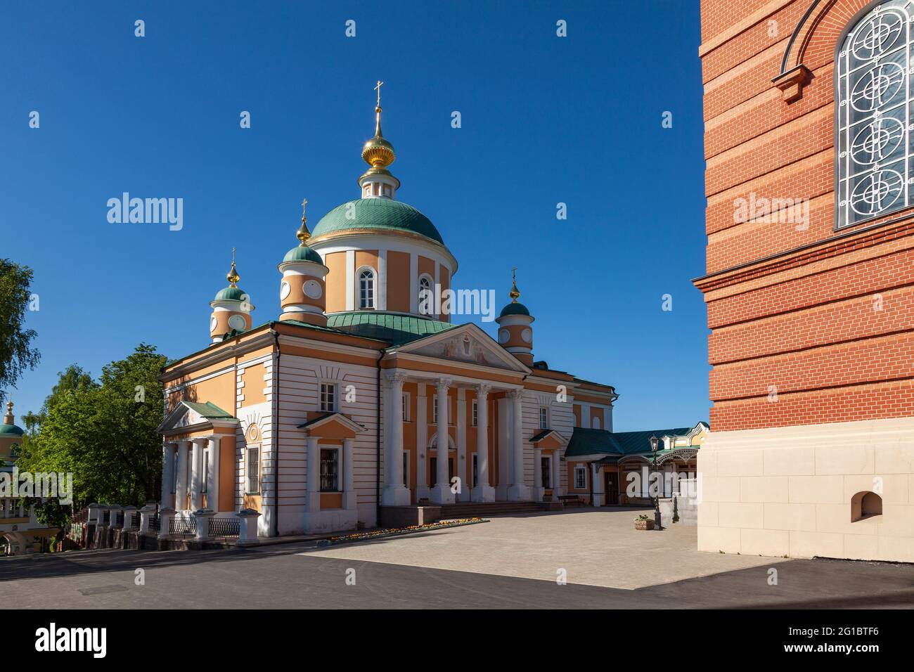 Cattedrale dell'intercessione della Beata Vergine Maria a Khotkovo, Russia. Foto Stock