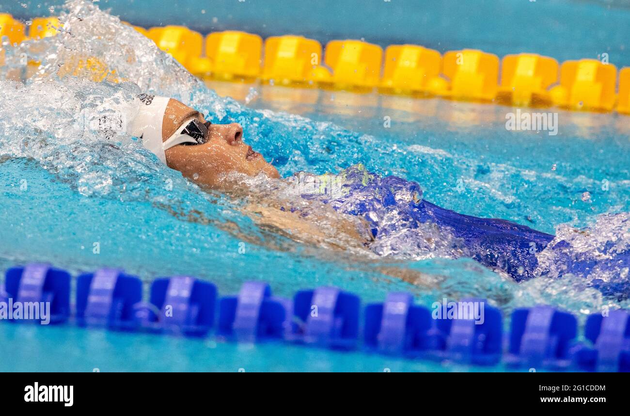 Berlino, Germania. 03 giugno 2021. Nuoto: Campionato tedesco, decisione, 400 metri medley, donne, nuoto e diving hall in Europa-Sportpark Berlino. Giulia Goerigk della SGR Karlsruhe lotta per la vittoria. Credit: Andreas Gora/dpa/Alamy Live News Foto Stock