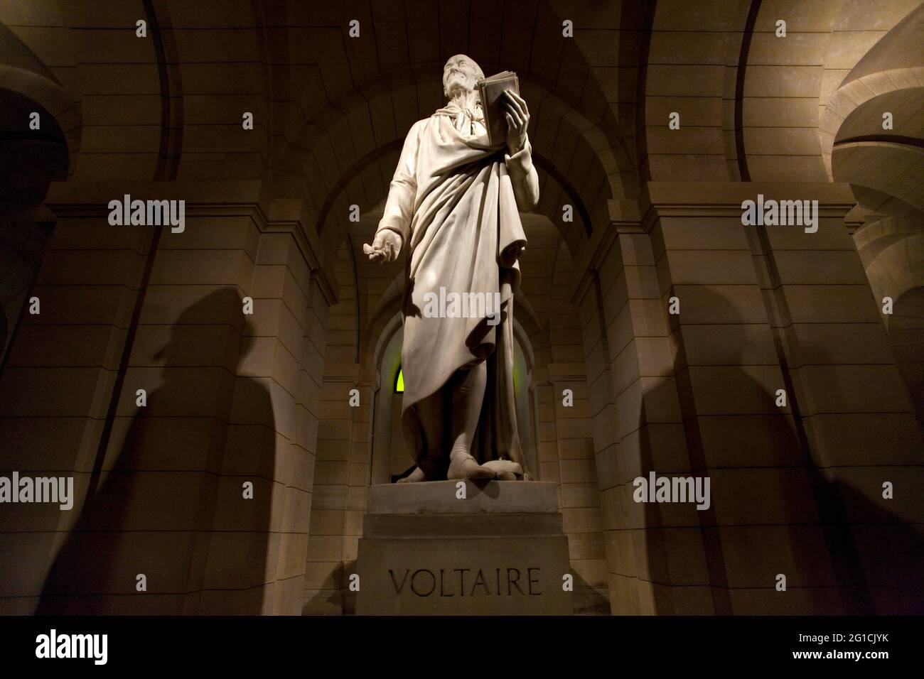 Tomba di Voltaire, il testo del Pantheon. Foto Stock