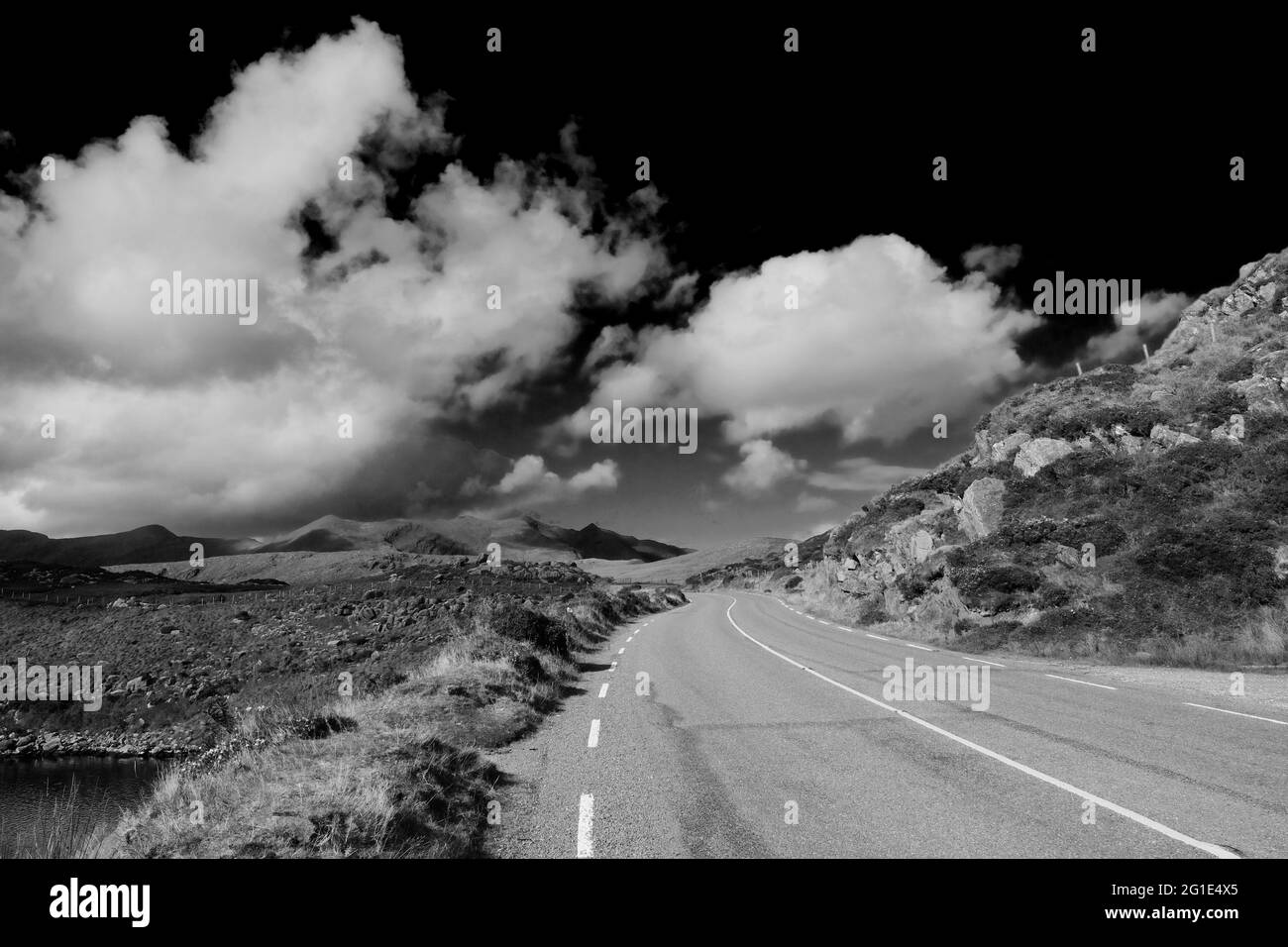 Irish Road, Molls Gap, County Kerry - John Gollop Foto Stock