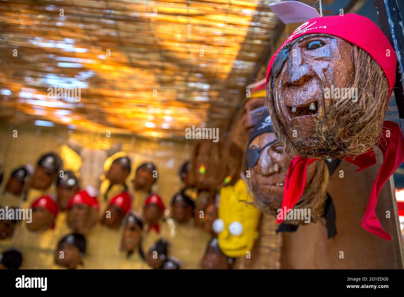 FRANCIA. REUNION ISLAND, IL MERCATO DI SAINT-PIERRE, COCCO Foto Stock