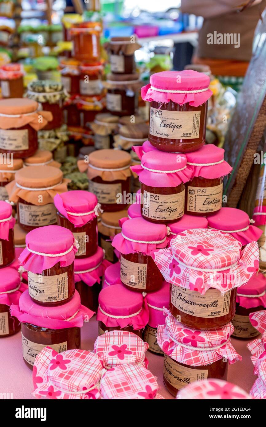 FRANCIA. ISOLA DI REUNION, IL MERCATO DI SAINT-PIERRE, MARMELLATA Foto Stock