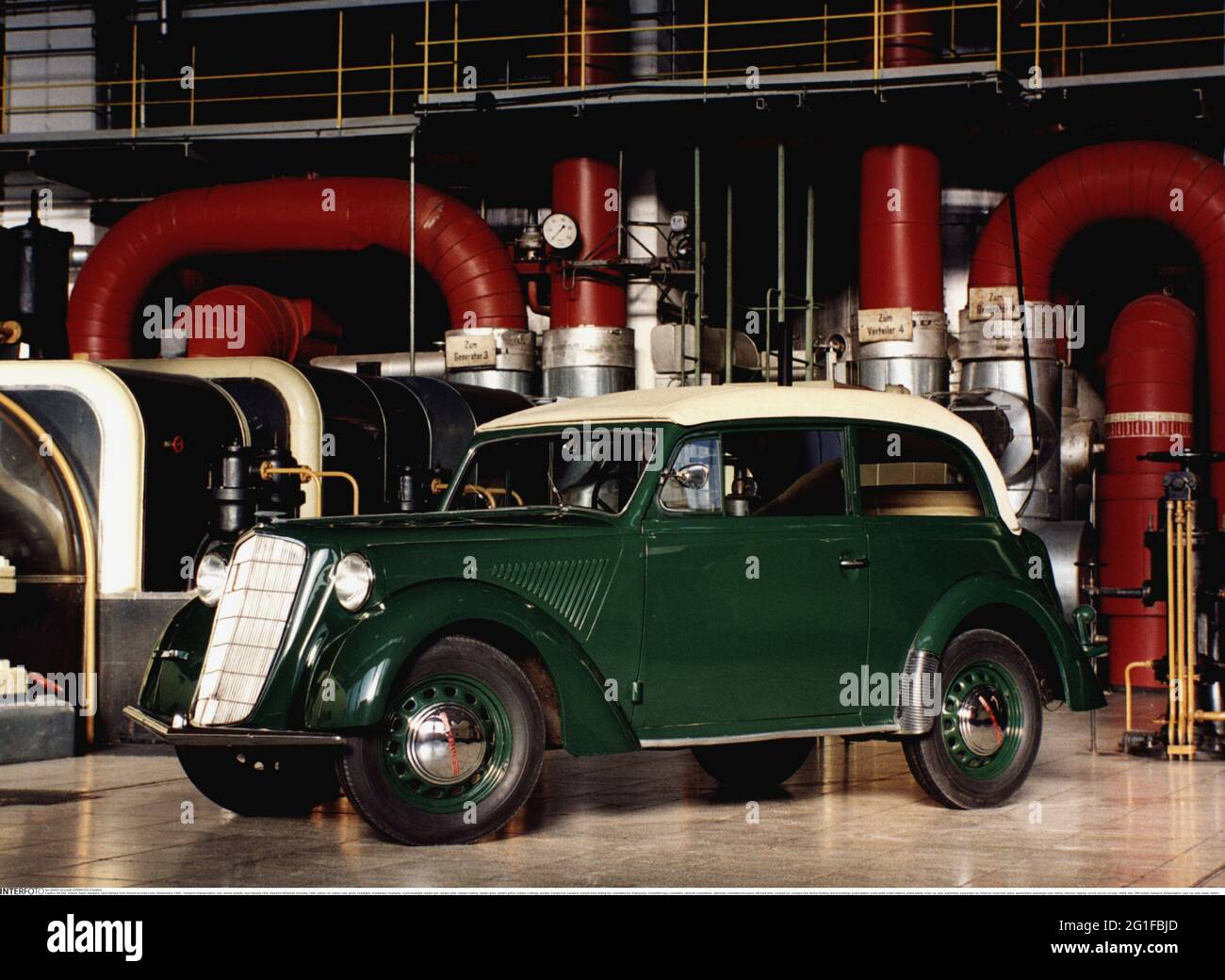 Trasporto / trasporto, auto, varianti di veicoli, Opel Olympia 1935, vista da sinistra avanti, Germania, DIRITTI-AGGIUNTIVI-CLEARANCE-INFORMAZIONI-NON-DISPONIBILE Foto Stock