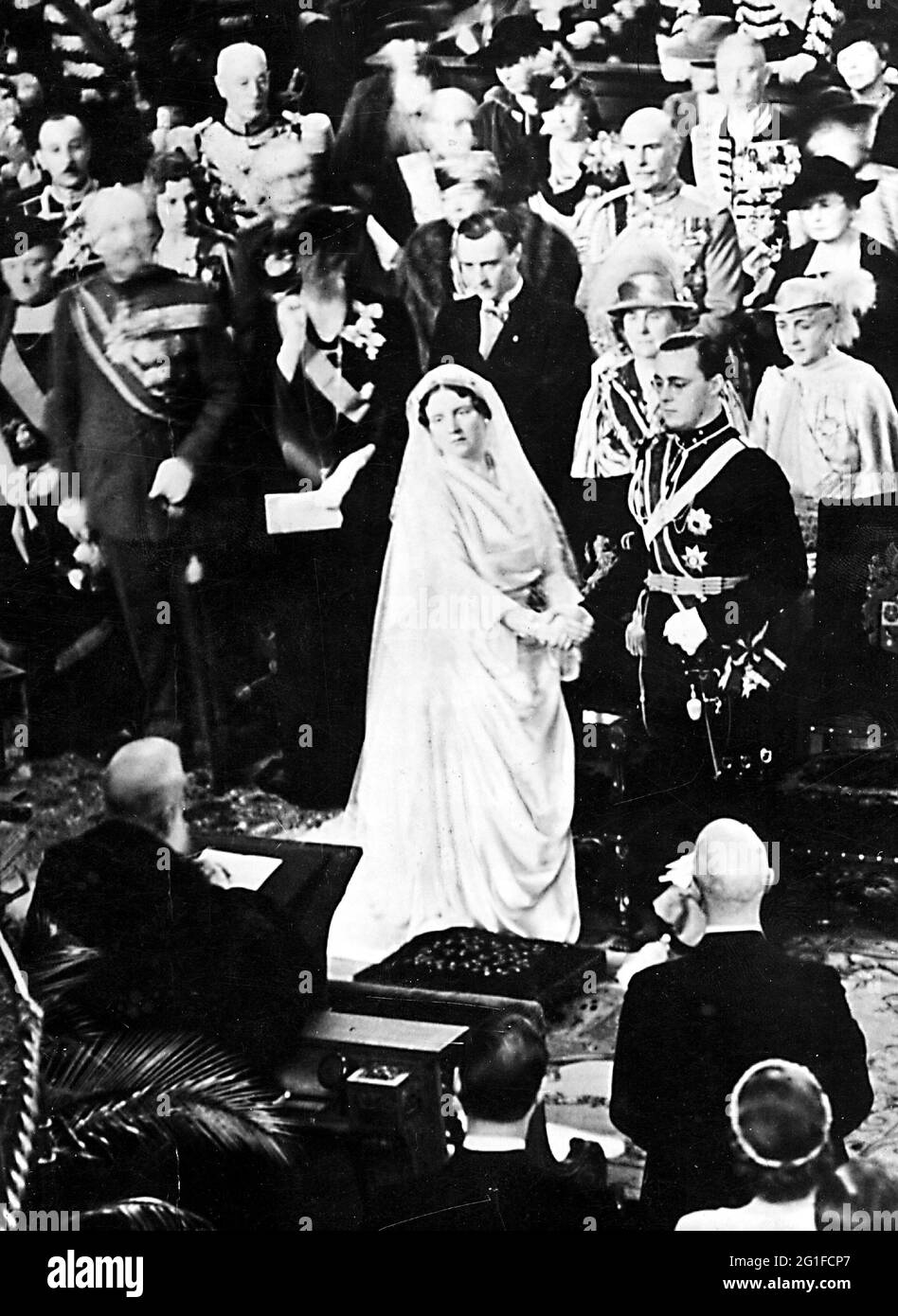 Juliana, 30.4.1909 - 20.3.2004, Regina dei Paesi Bassi (1948 - 1980), lunghezza intera, DIRITTI-AGGIUNTIVI-AUTORIZZAZIONE-INFORMAZIONI-NON-DISPONIBILE Foto Stock