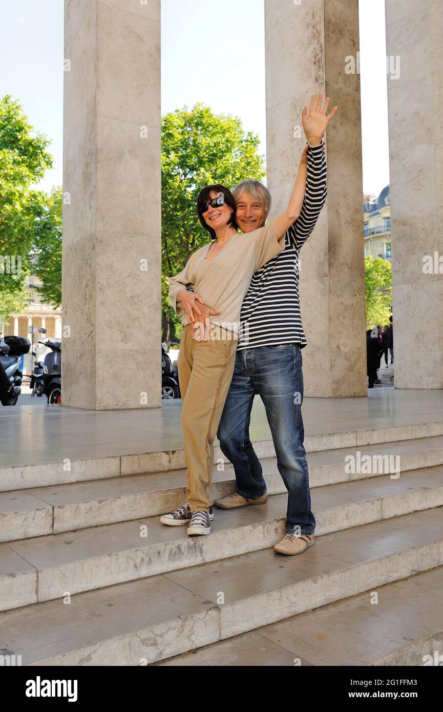 FRANCIA, PARIGI (75) 16 ° ARRONDISSEMENT, TURISTI FRANCESI A PALAIS DE TOKYO Foto Stock
