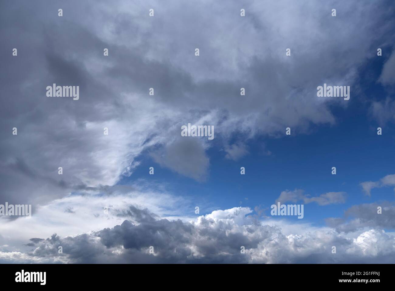 Pioggia nuvole (Nimbostratus), Baviera, Germania Foto Stock
