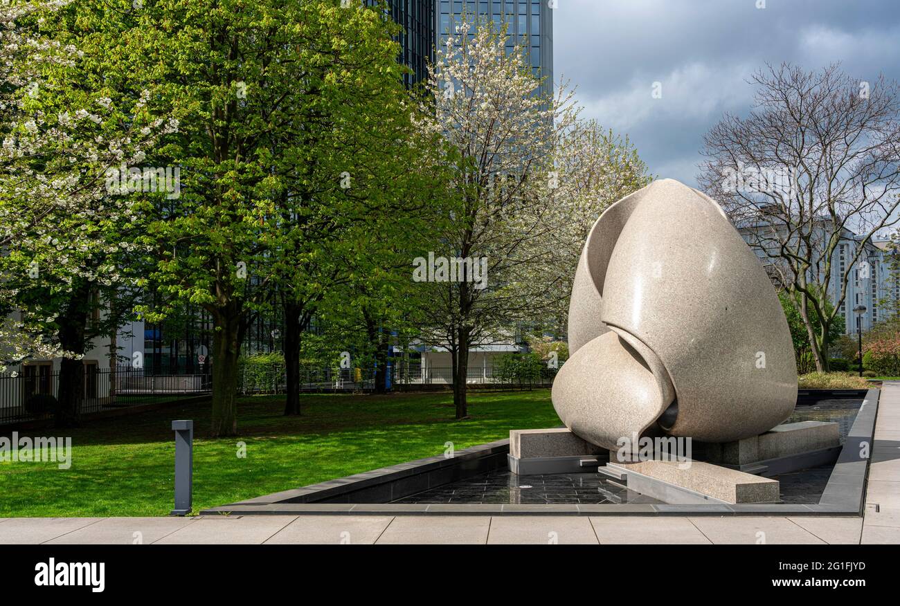 La continuità della scultura di Max Bill, Francoforte sul meno, Assia,  Germania Foto stock - Alamy