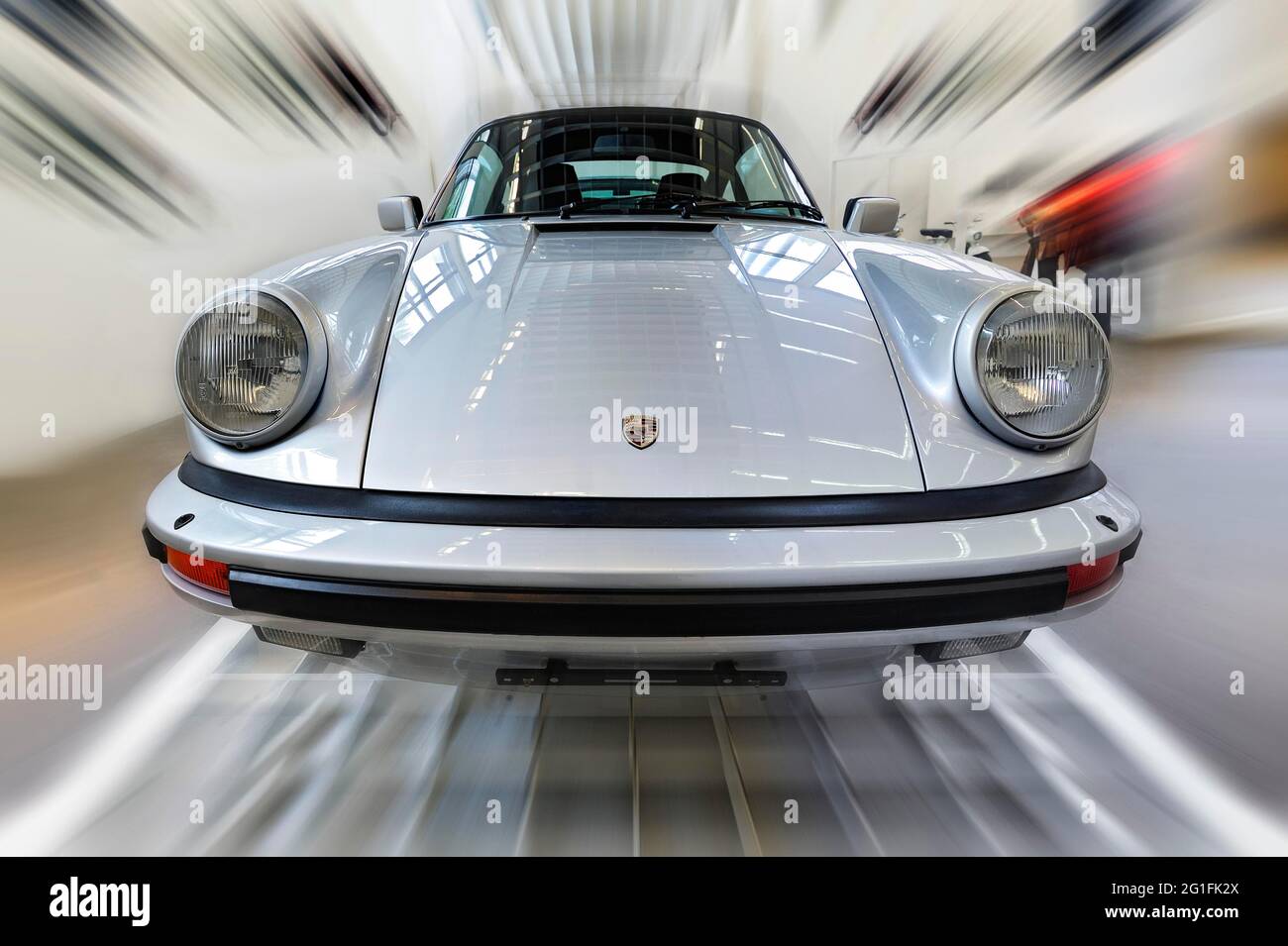 Porsche Carrera G-Series 1973 nel seminterrato del Pinakothek der moderne, Monaco, Baviera, Germania Foto Stock