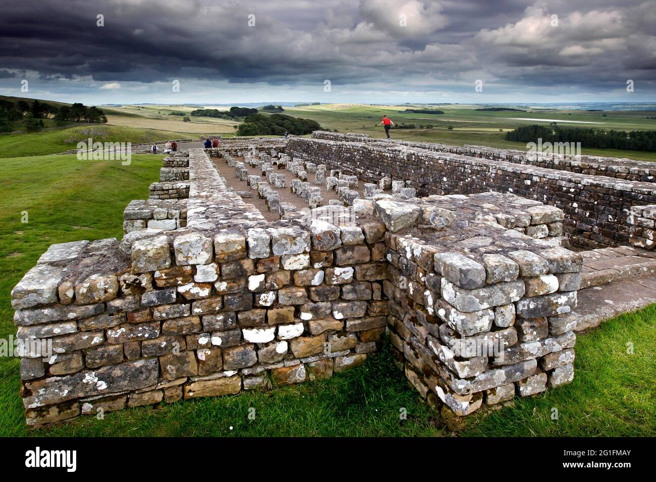 Il Muro di Adriano, il Muro di Adriano, il sistema di fortificazione di frontiera romana, le lime Britanniche, la catena di fortificazione, il forte, la rovina, forte, Casa, Parrocchia Foto Stock