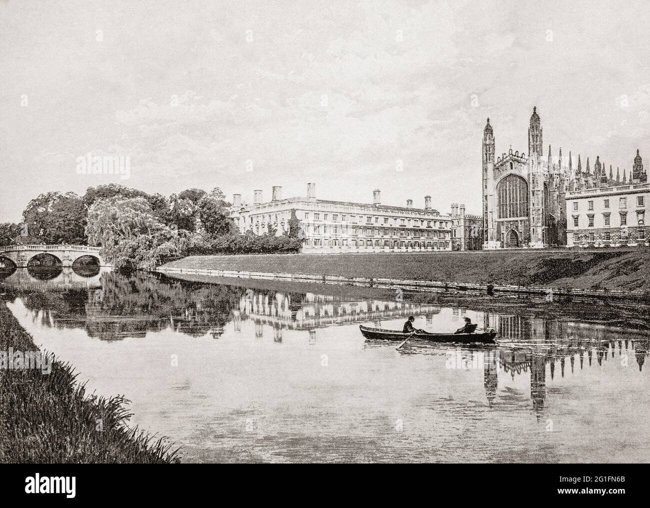 Una vista del tardo 19 ° secolo di una barca a remi sul fiume Cam come passa King's College e Chapel, un collegio costituente della University of Cambridge a Cambridge, Inghilterra. Foto Stock