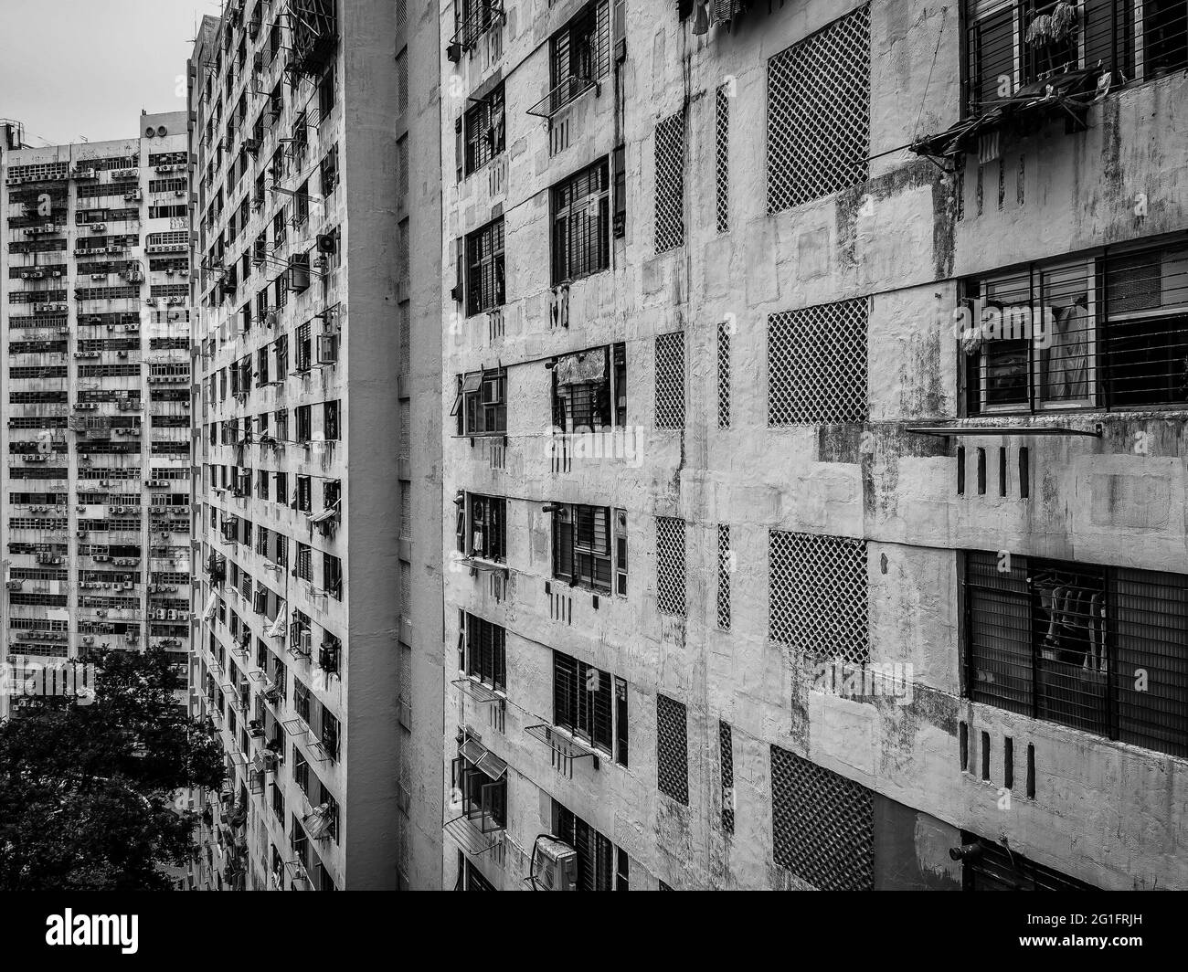 Esterno dell'edificio di appartamenti; in stile Bianco e Nero Foto Stock