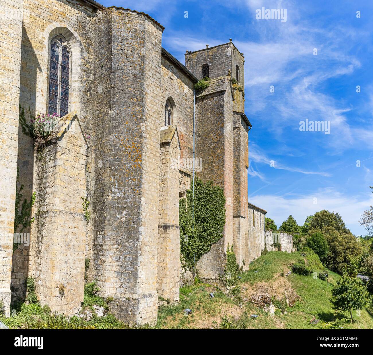 Francia, Gers, Montreal du Gers, etichettato Les Plus Beaux Villages de France (i più bei villaggi di Francia), Cattedrale di St Pierre Foto Stock