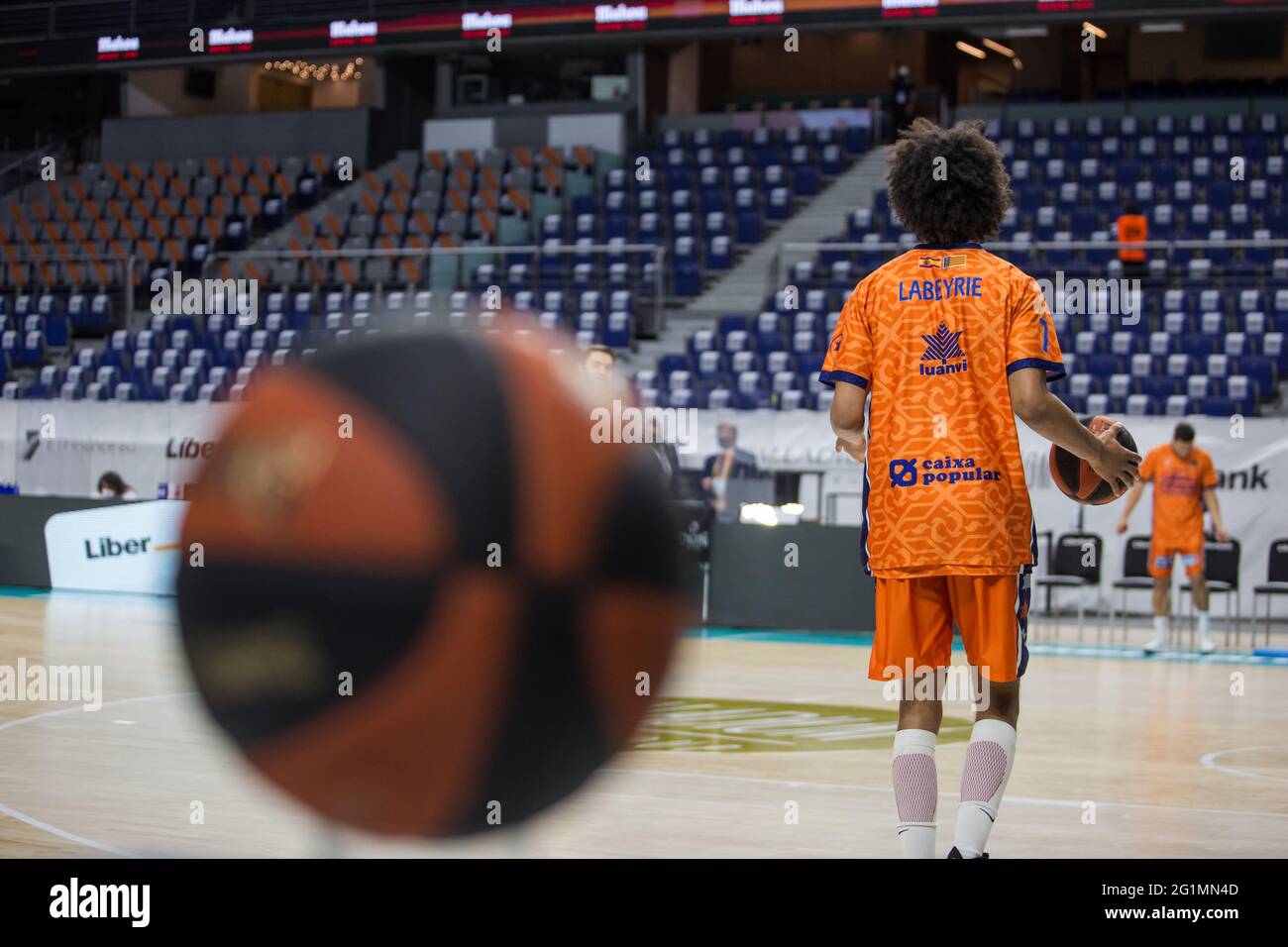 Louis Labeyrie durante la vittoria del Real Madrid sul ValenciaBasket Club (81 - 70) nella serie semifinale Liga Endesa (partita 1) celebrata a Madrid (Spagna) al Wizink Center. 6 Giugno 2021. (Foto di Juan Carlos García Mate / Pacific Press/Sipa USA) Foto Stock