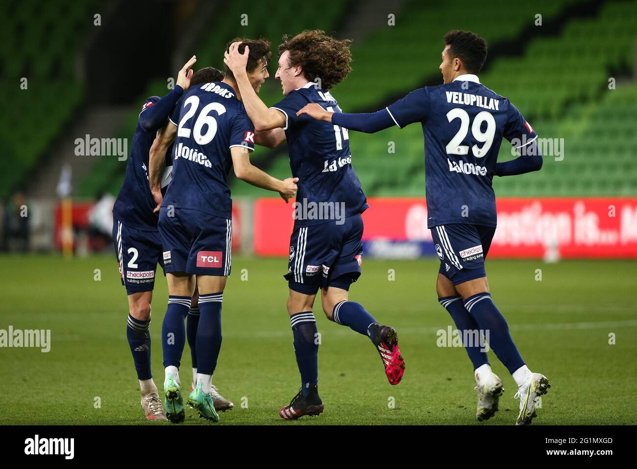 Melbourne, Australia, 6 giugno 2021. Melbourne Victory festeggia un gol durante il round 24 della Melbourne Victory contro la Melbourne City FC A-League match, Australia. Credit: Dave Hewison/Alamy Live News Foto Stock