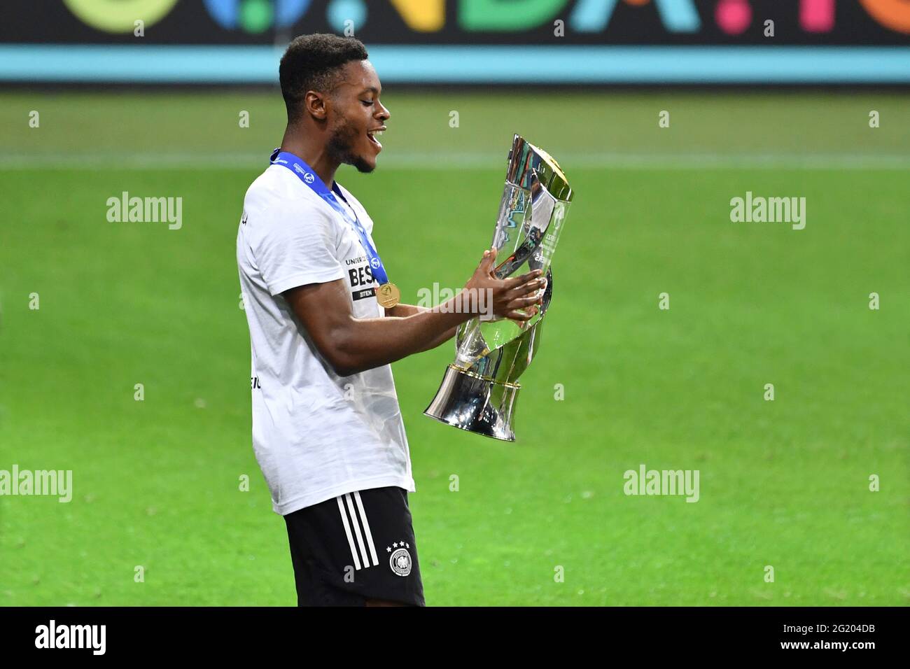 Ridle BAKU (GER) con calice, coppa, trofeo, giubilazione, gioia, entusiasmo, cerimonia di premiazione. Germania (GER) - Portogallo (por) 1-0, Calcio U-21, FINALE UEFA Under21 Campionato europeo 2021 in Ungheria / Slovenia il 06.06.2021 a Lubiana, Stozice Stadium. Foto Stock