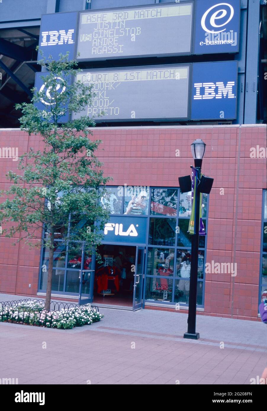 Il negozio fila all'US Open 1999 Foto Stock