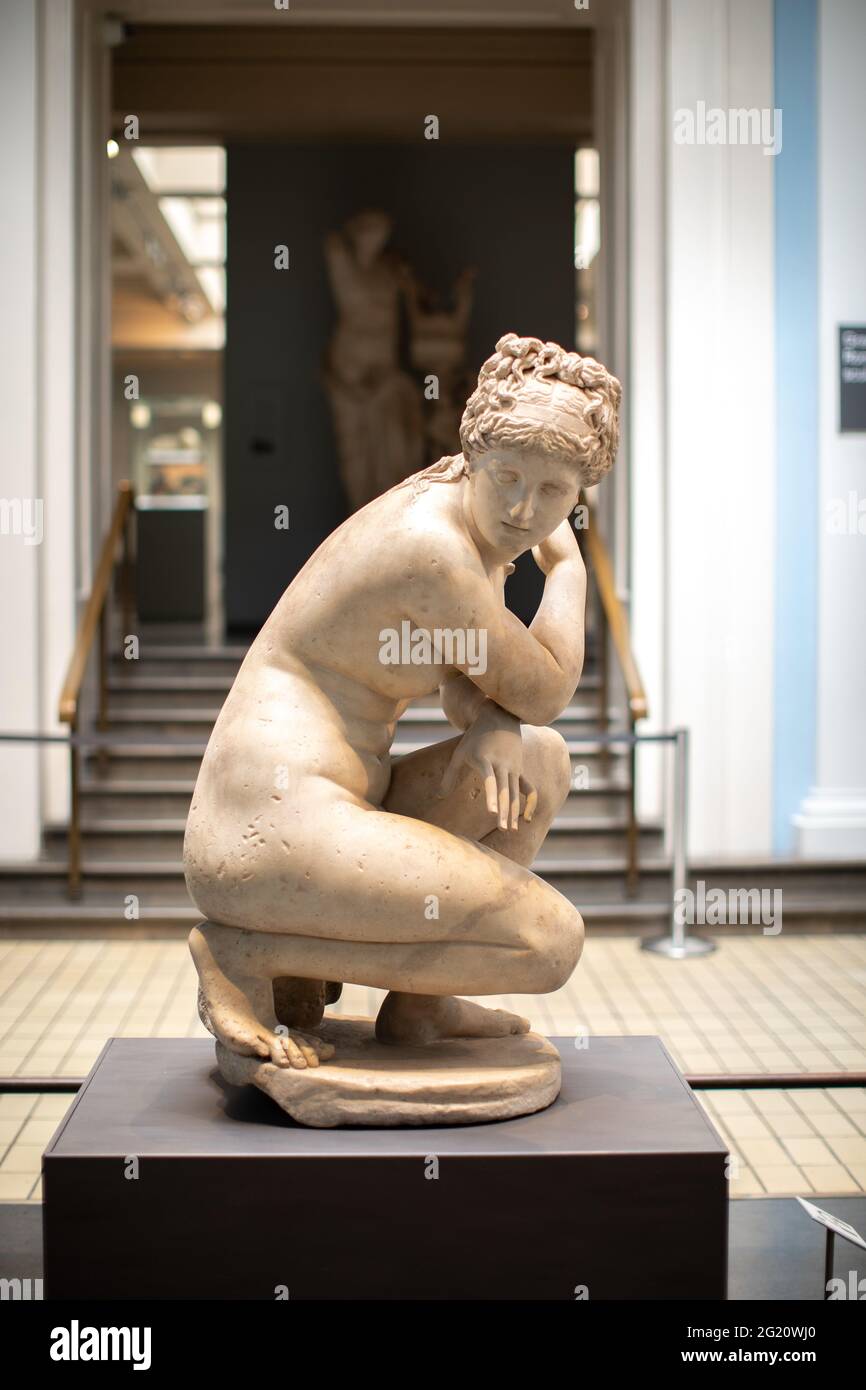 Scultura Venus accovacciata, il British Museum, Londra UK Foto Stock