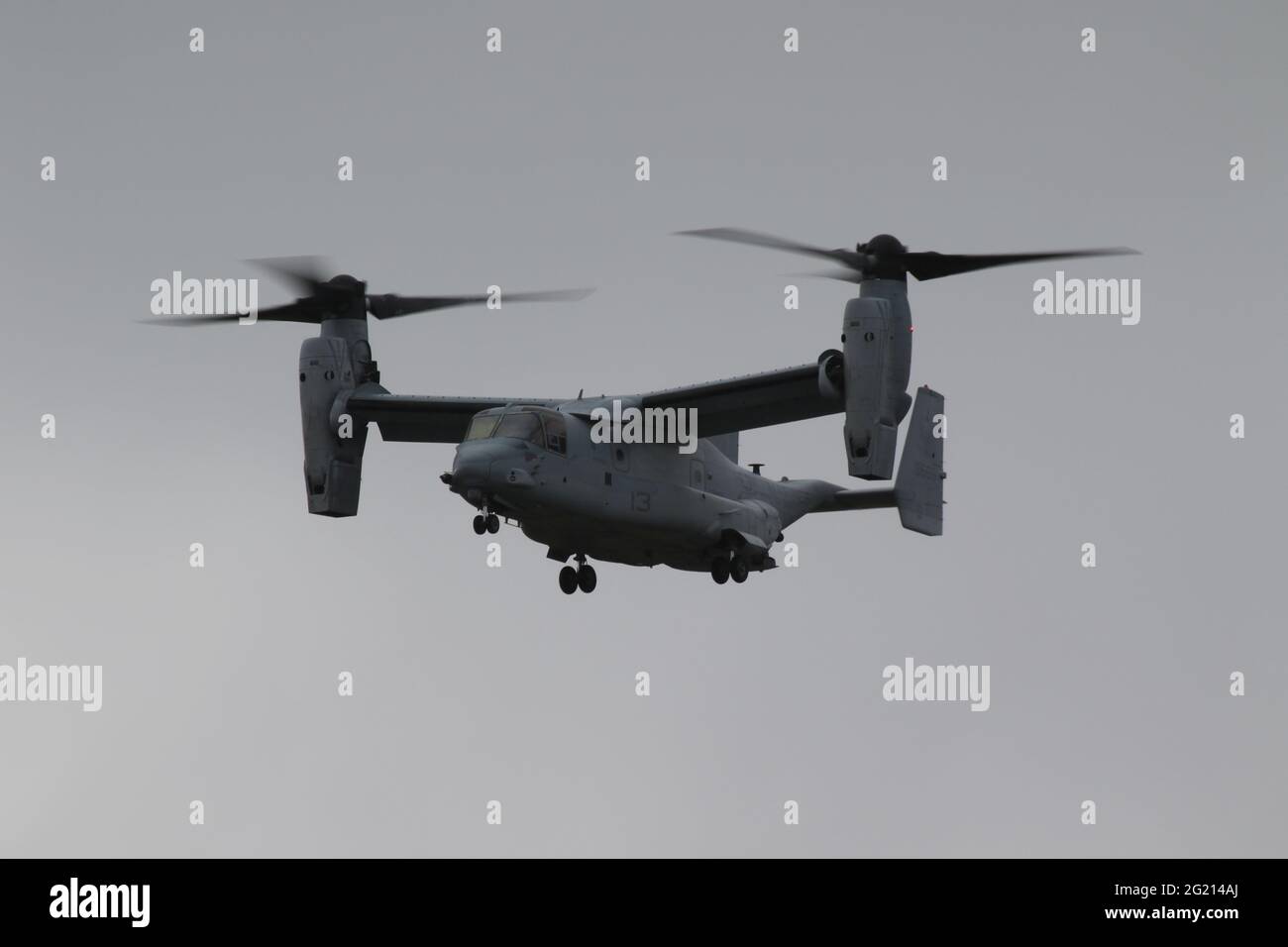 168666, un Bell Boeing MV-22B Osprey gestito dal corpo dei Marine degli Stati Uniti, che arriva all'aeroporto internazionale di Prestwick in Ayrshire, Scozia. Foto Stock