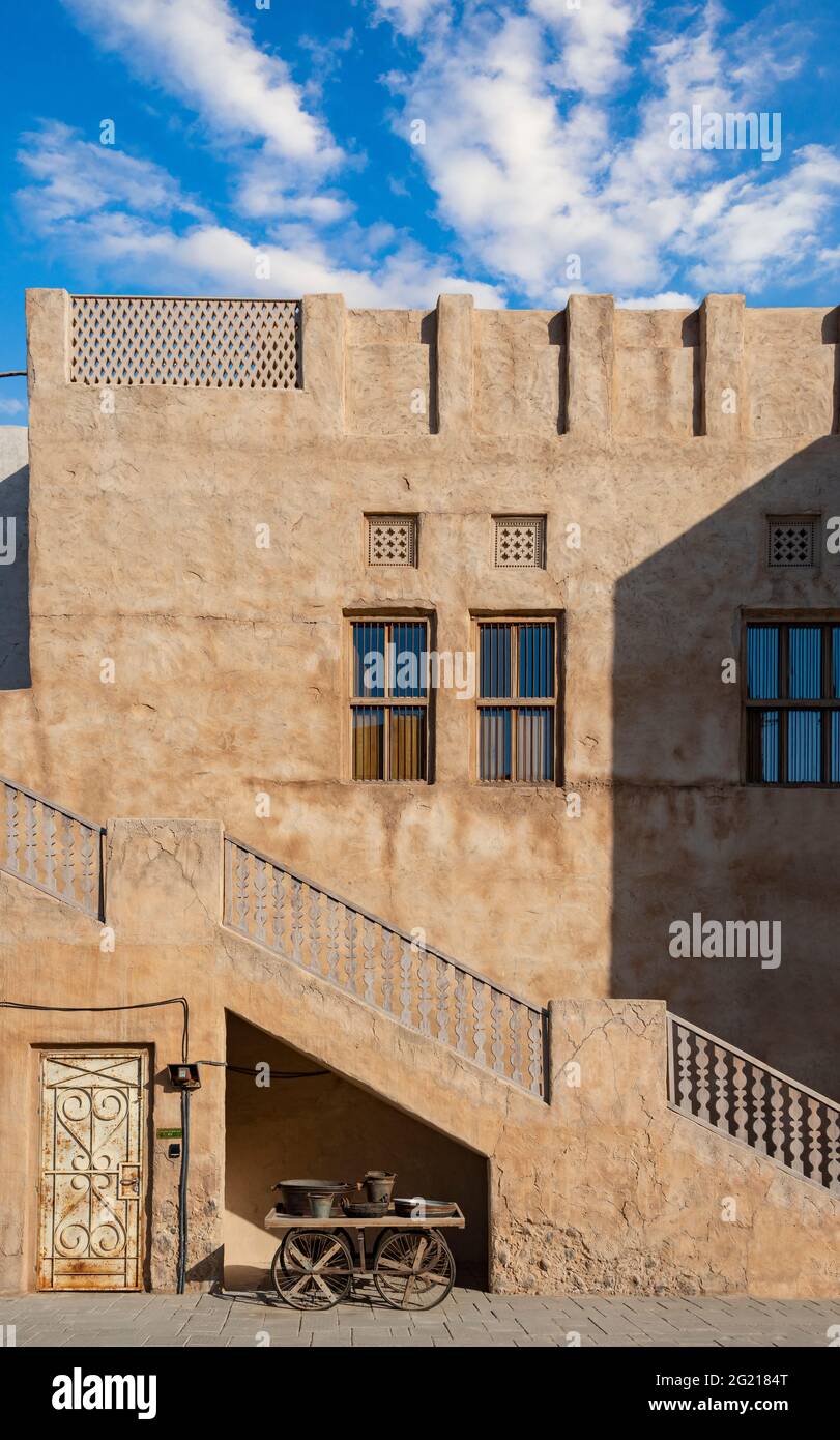 Vecchia architettura tradizionale dall'area di Creak a Dubai Foto Stock