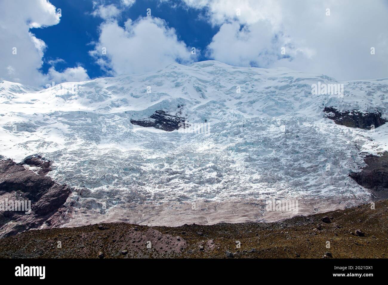 Sentiero trekking Ausangate, circuito di Ausangate, Cordillera Vilcanota, Cuzco regione, Perù, Ande peruviane paesaggio, Sud America Foto Stock