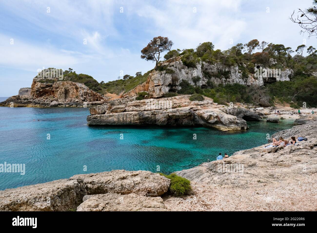 Palma, Spagna. 31 maggio 2021. La baia isolata Cala s'Almonia nel sud-est dell'isola. Credit: Jens Kalaene/dpa-Zentralbild/ZB/dpa/Alamy Live News Foto Stock