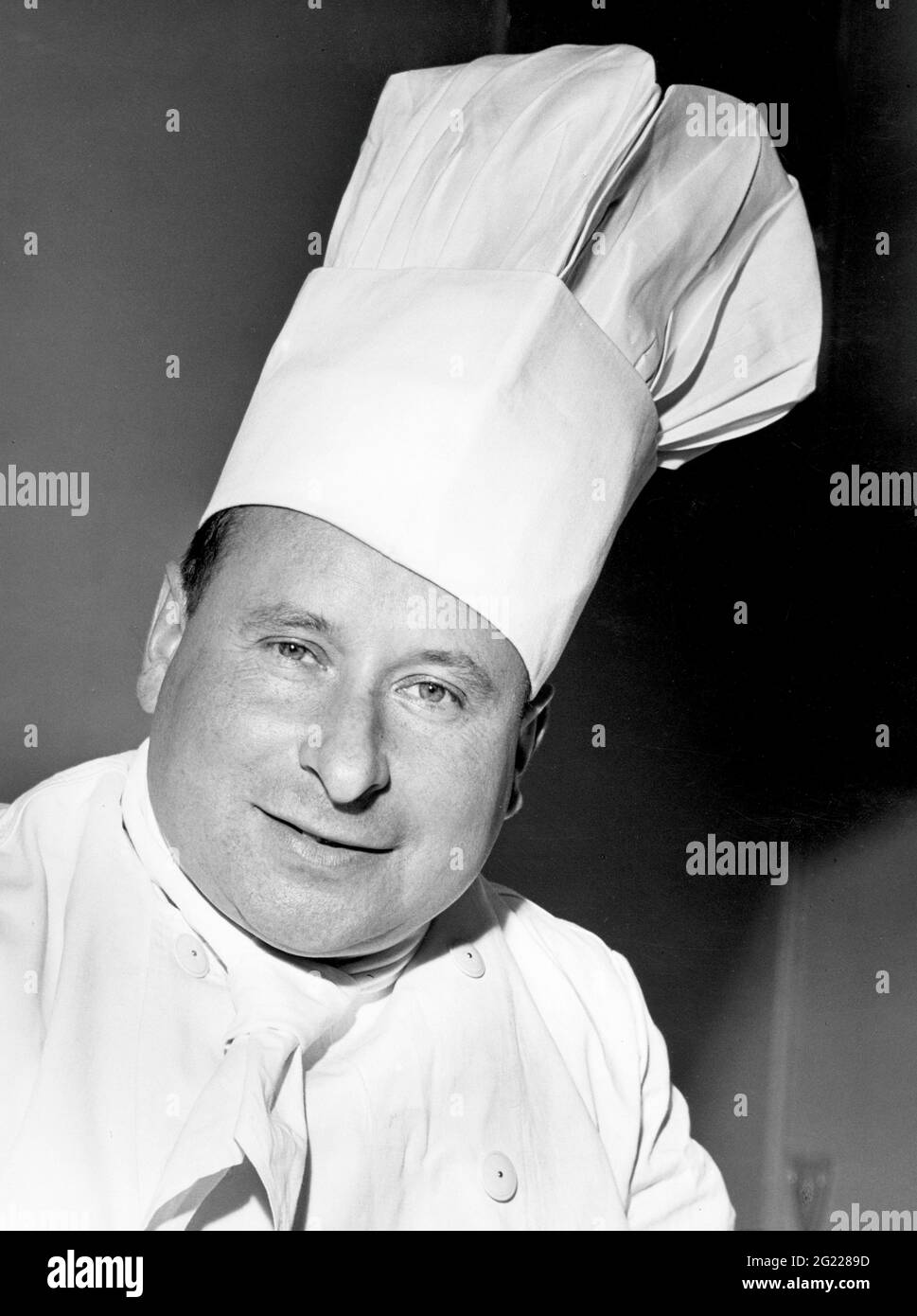 Persone, professioni, cuoco, ritratto di un cuoco, circa anni '60, DIRITTI-AGGIUNTIVI-CLEARANCE-INFO-NON-DISPONIBILE Foto Stock