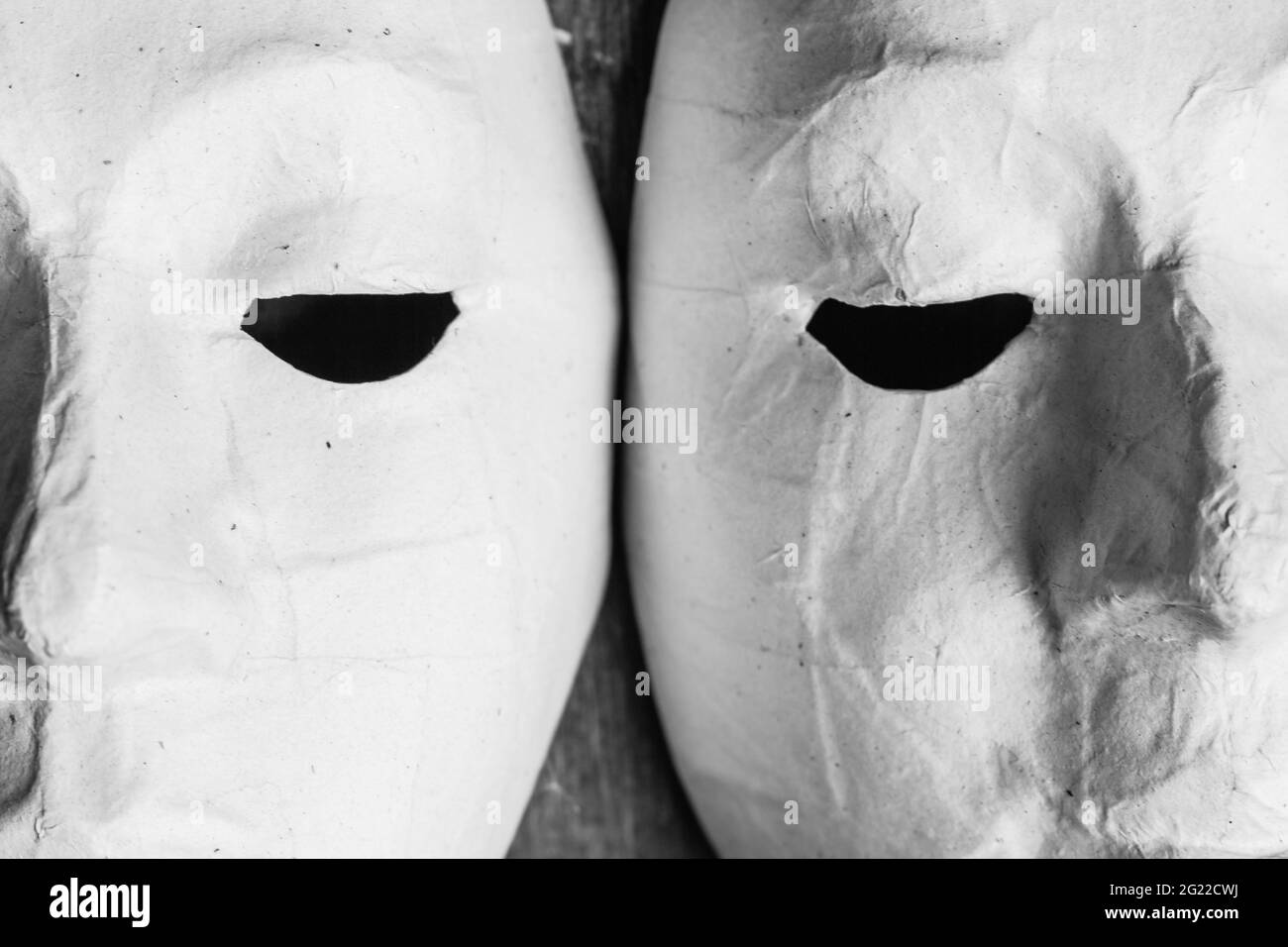 Maschere bianche per bambini a dipingere. In realtà, gli attori lo usano anche nelle prestazioni. Foto Stock