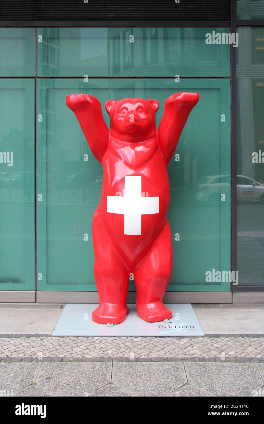 statua moderna di un orso a berlino (germania) Foto Stock