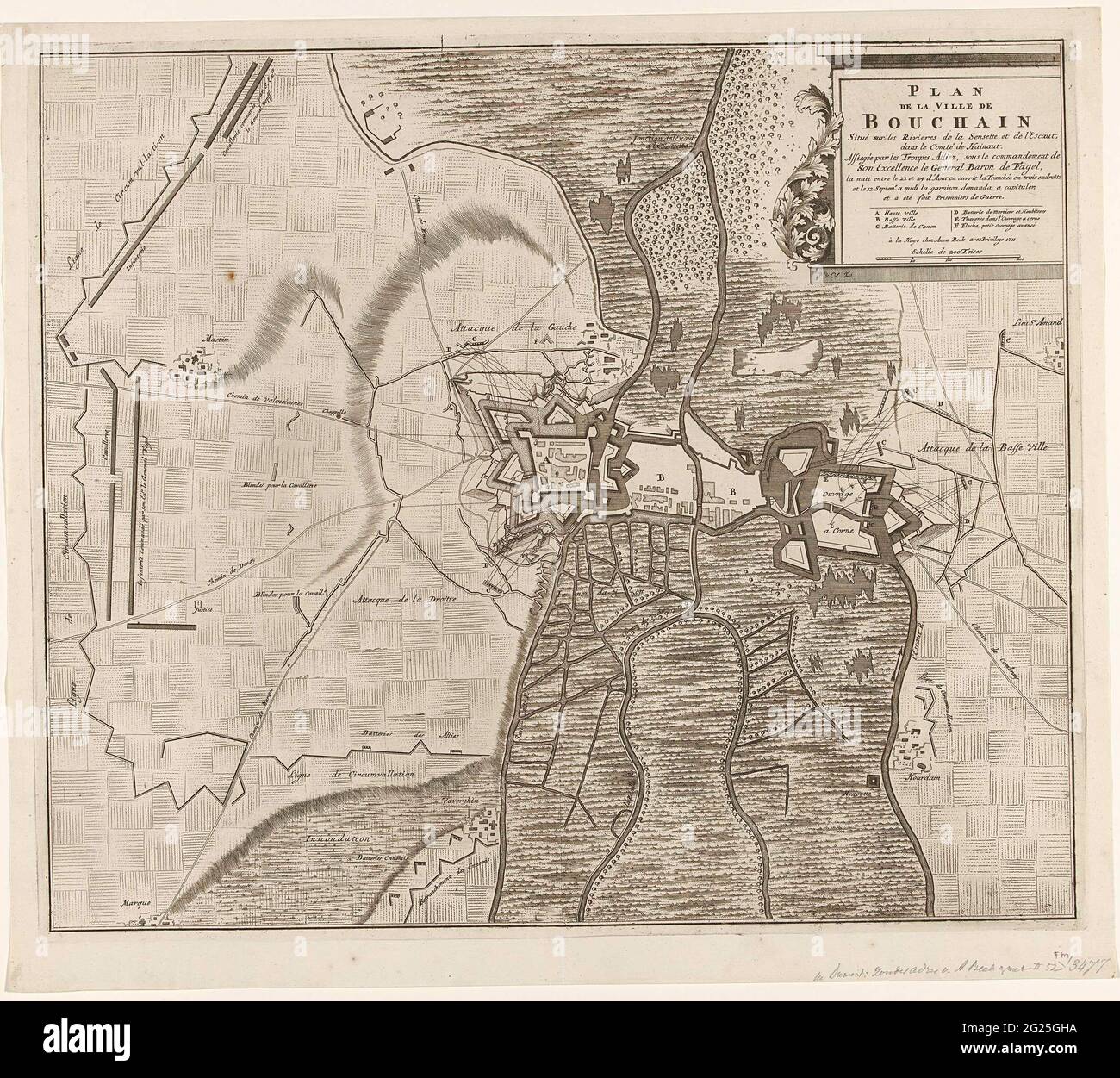 Assedio di Bouchain, 1710; piano De la Ville De Bouchain situé sur Les Rivieres De la Sensette (...). Mappa di Bouchain, assediata dagli Alleati sotto il Barone Fagel dal 24 agosto e occupata il 12 settembre 1711. In alto a destra una cartouche con il titolo e la leggenda A-F in francese. In fondo alla cartouche un tappeto erboso: Echelle de 200 toises. Foto Stock