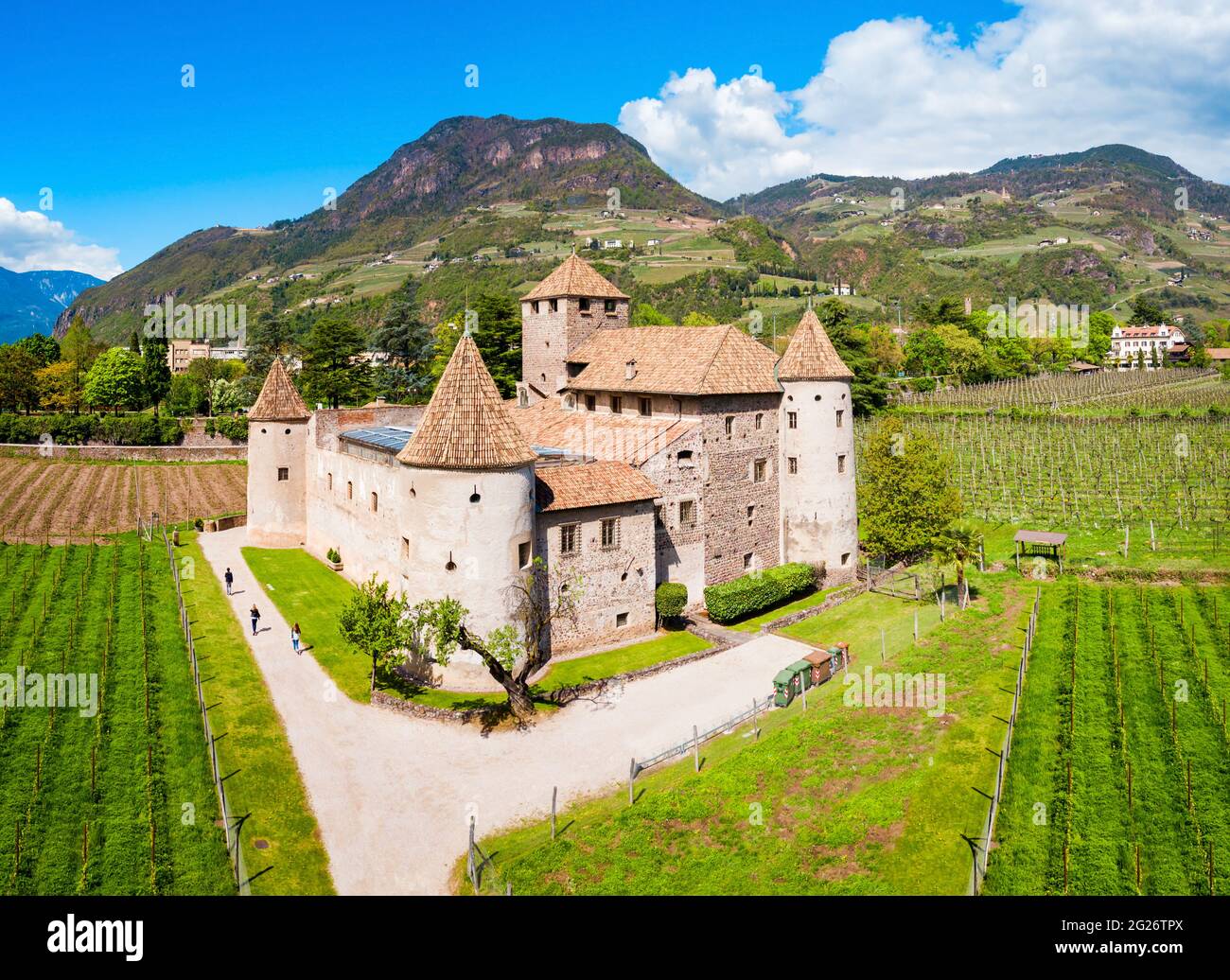 Castel Mareccio o Castel Mareccio è un fortilizio medievale nel centro storico di Bolzano in Alto Adige, Italia settentrionale Foto Stock