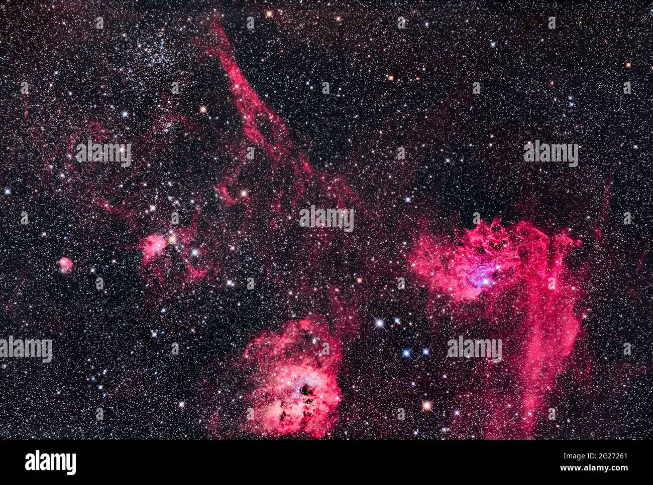 Messier 38 e la Nebula della stella ardente ad Auriga. Foto Stock