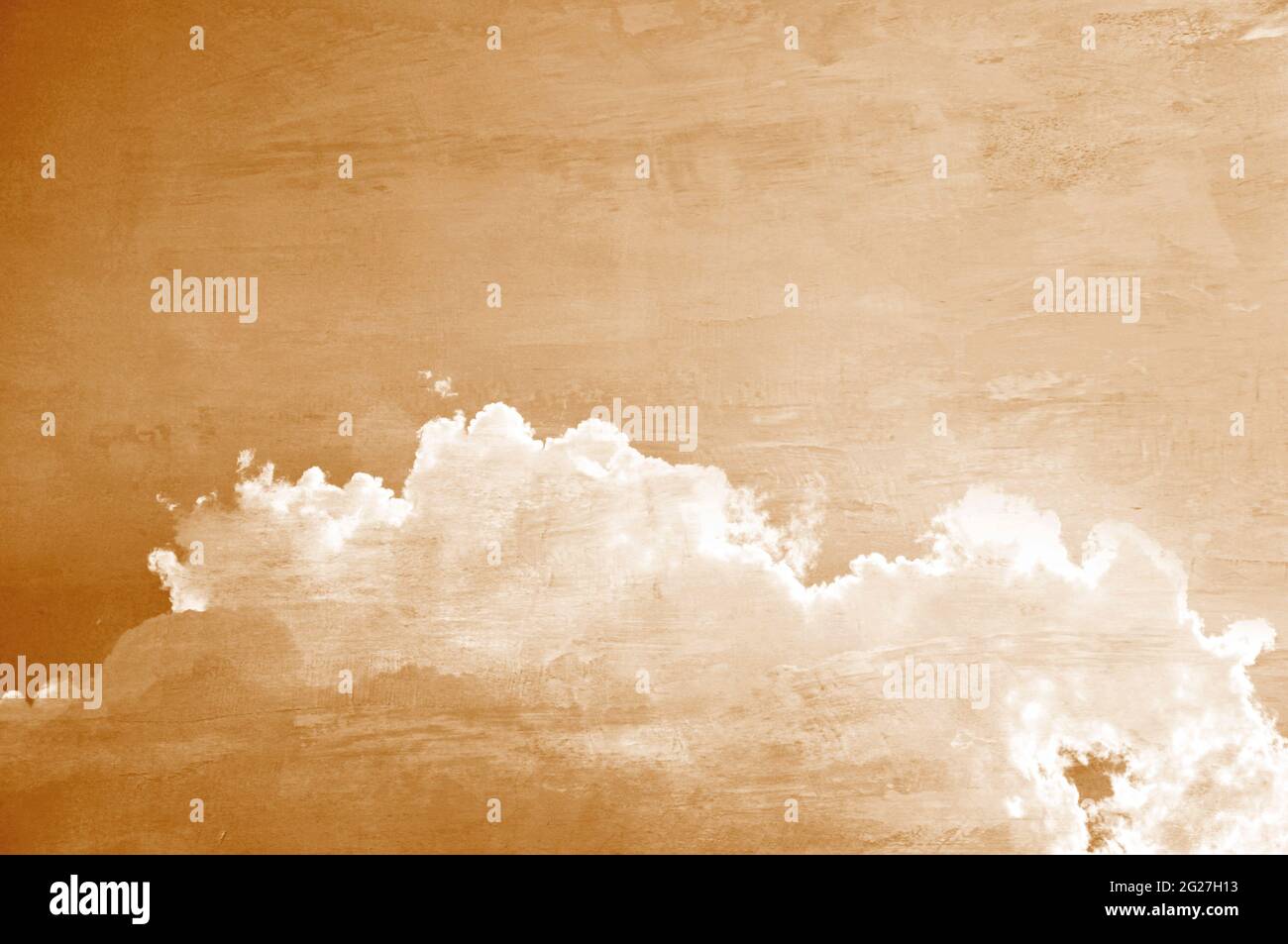 Immagine in stile retrò di cielo e nuvole con effetto seppia Foto Stock