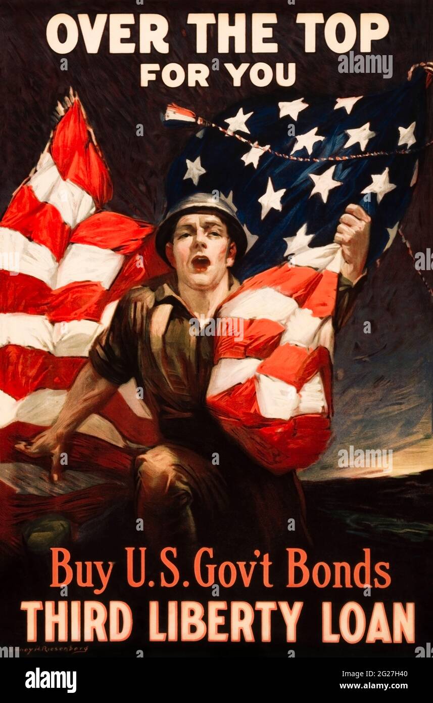 Stampa propagandistica per l'acquisto di obbligazioni US Gov't con un soldato statunitense che stipava una bandiera americana. Foto Stock