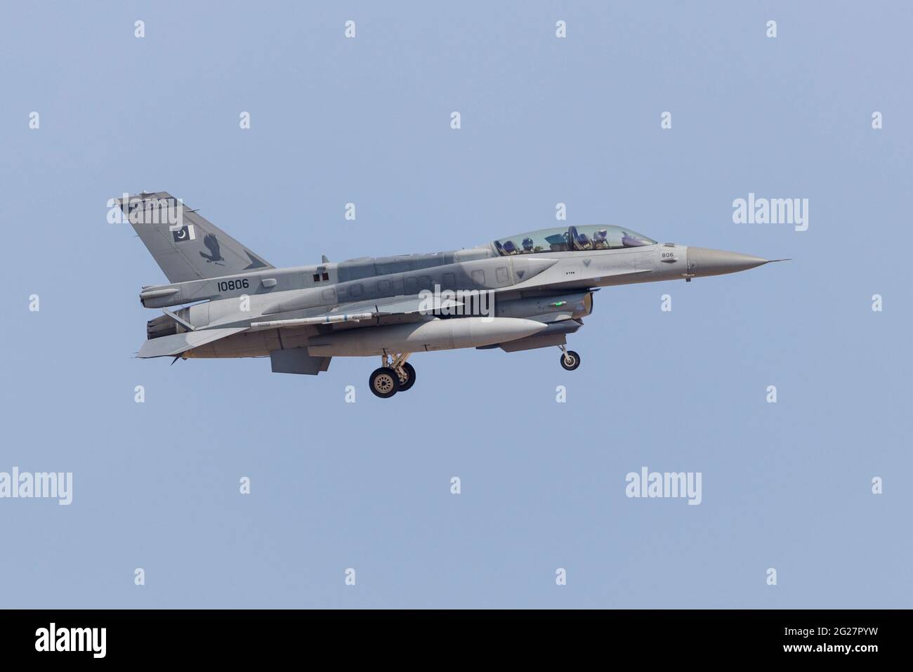 Un Pakistan Air Force F-16D Fighting Falcon. Foto Stock