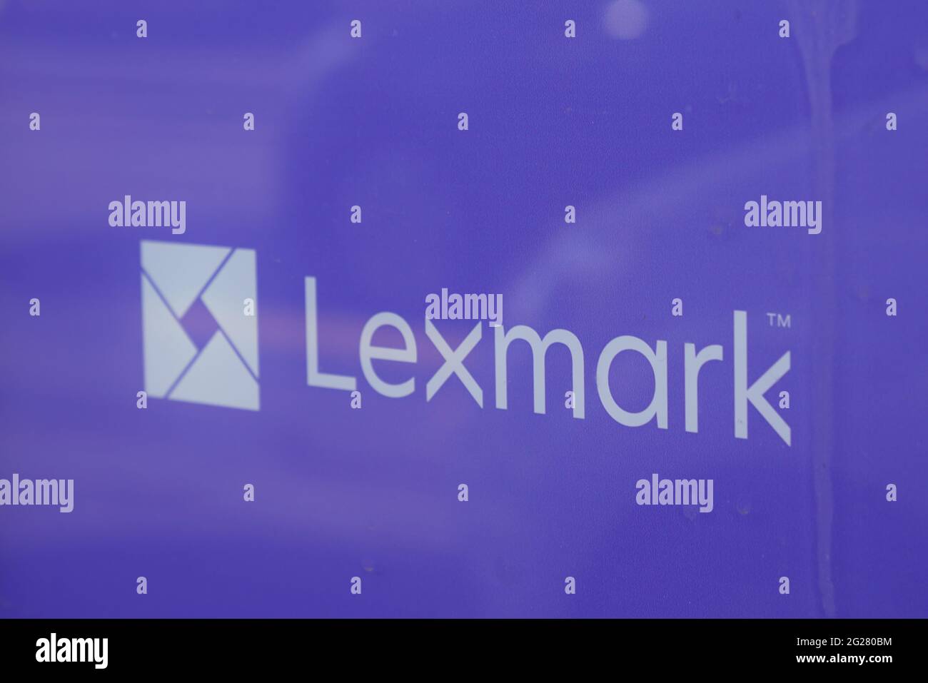 Bordeaux , Aquitaine Francia - 02 05 2021 : testo del logo Lexmark e segno di soluzioni di marchio e tecnologie stampante mondiale Foto Stock