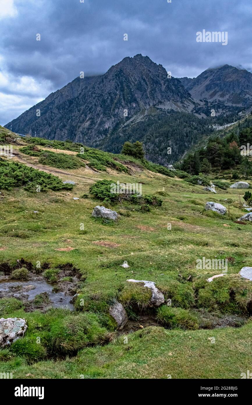 In rotta per Estany Gerber, Pallars Sobira, Lleida, Lerida, Catalogna, Spagna. Foto Stock
