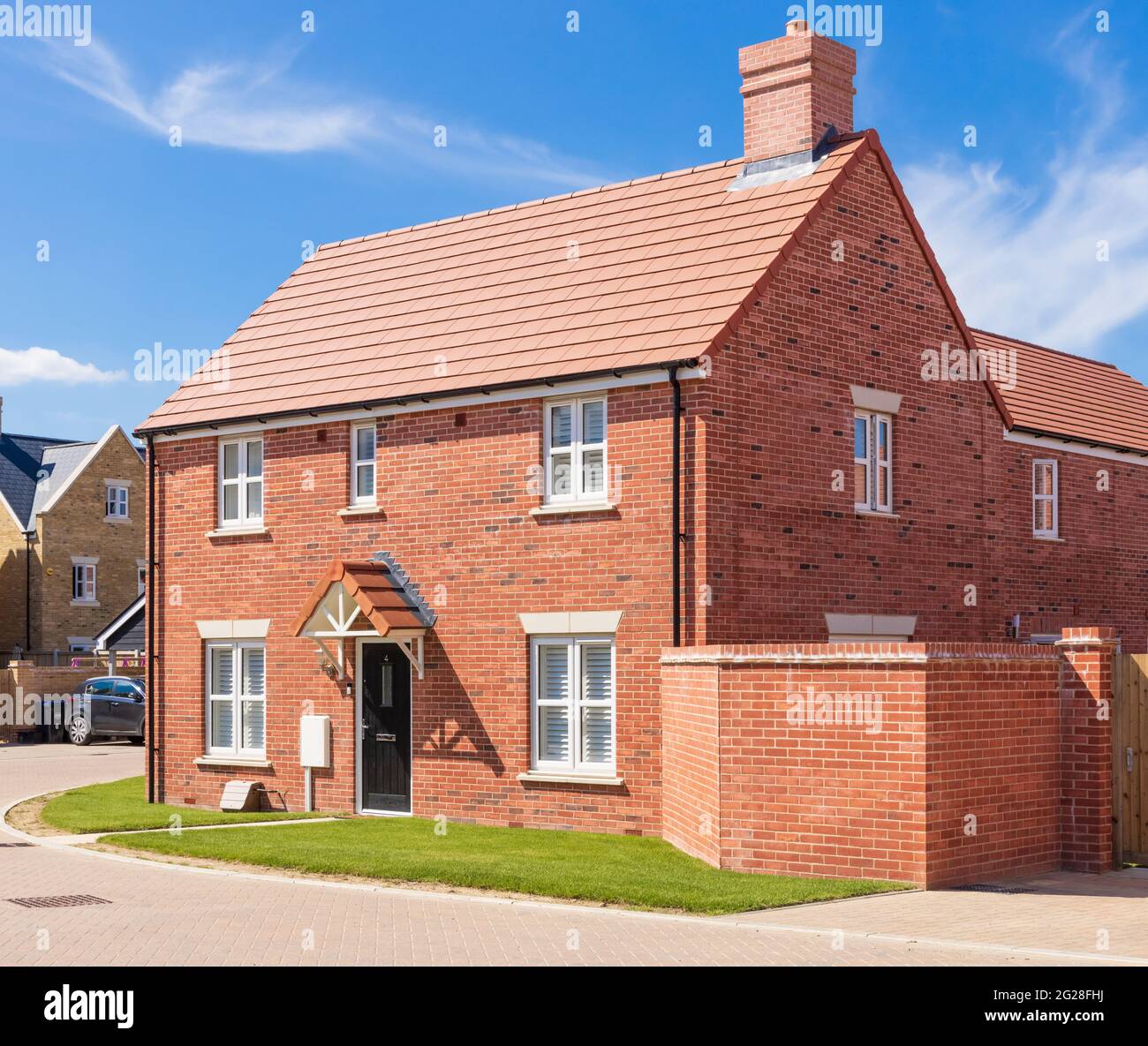 Staccata nuova costruzione casa nel nuovo Stortford Fields Housing sviluppo. Bishop's Stortford, Hertfordshire. REGNO UNITO Foto Stock