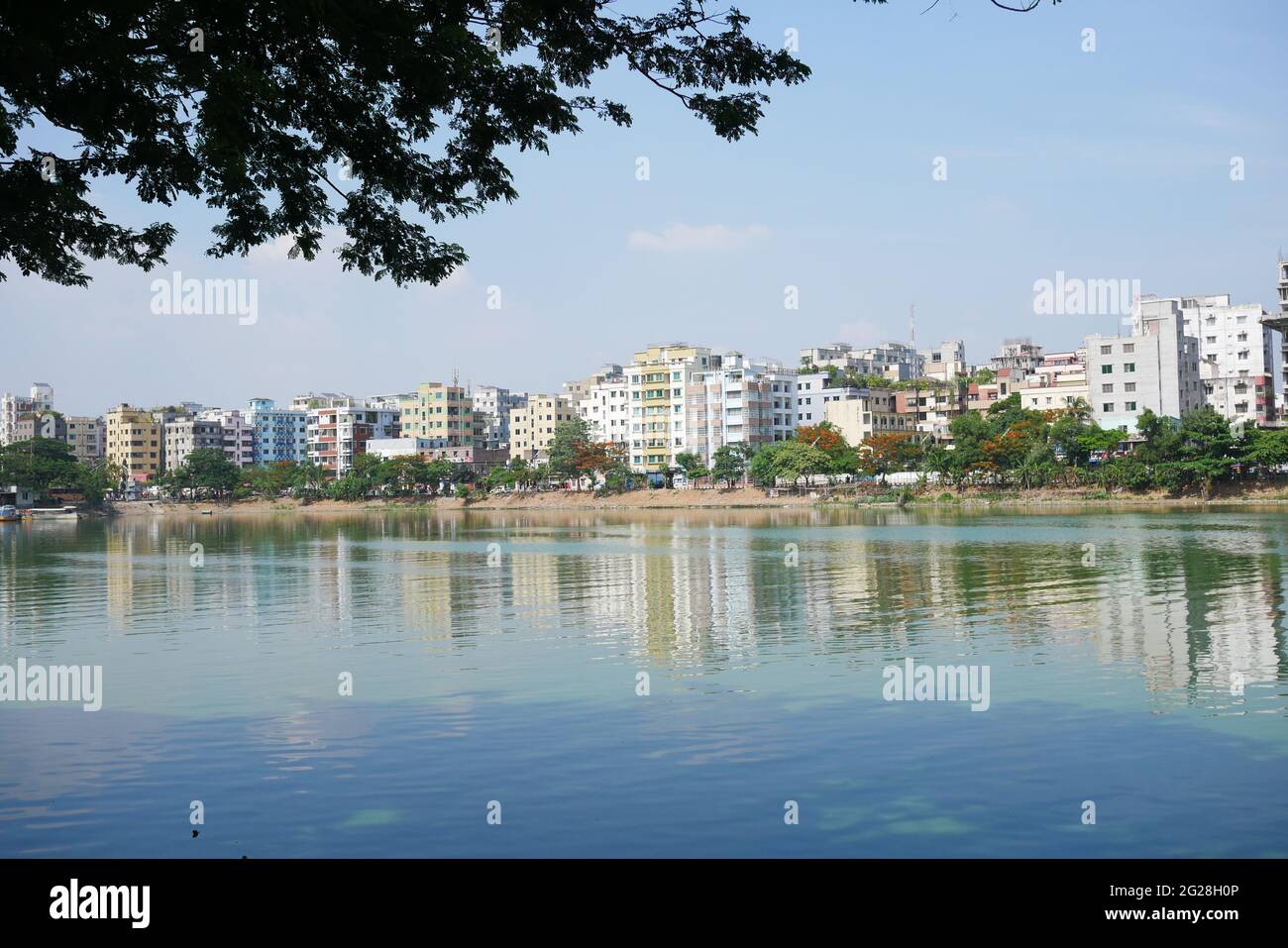 edifici finanziari e residenziali nella città di dhaka in bangladesh, Foto Stock