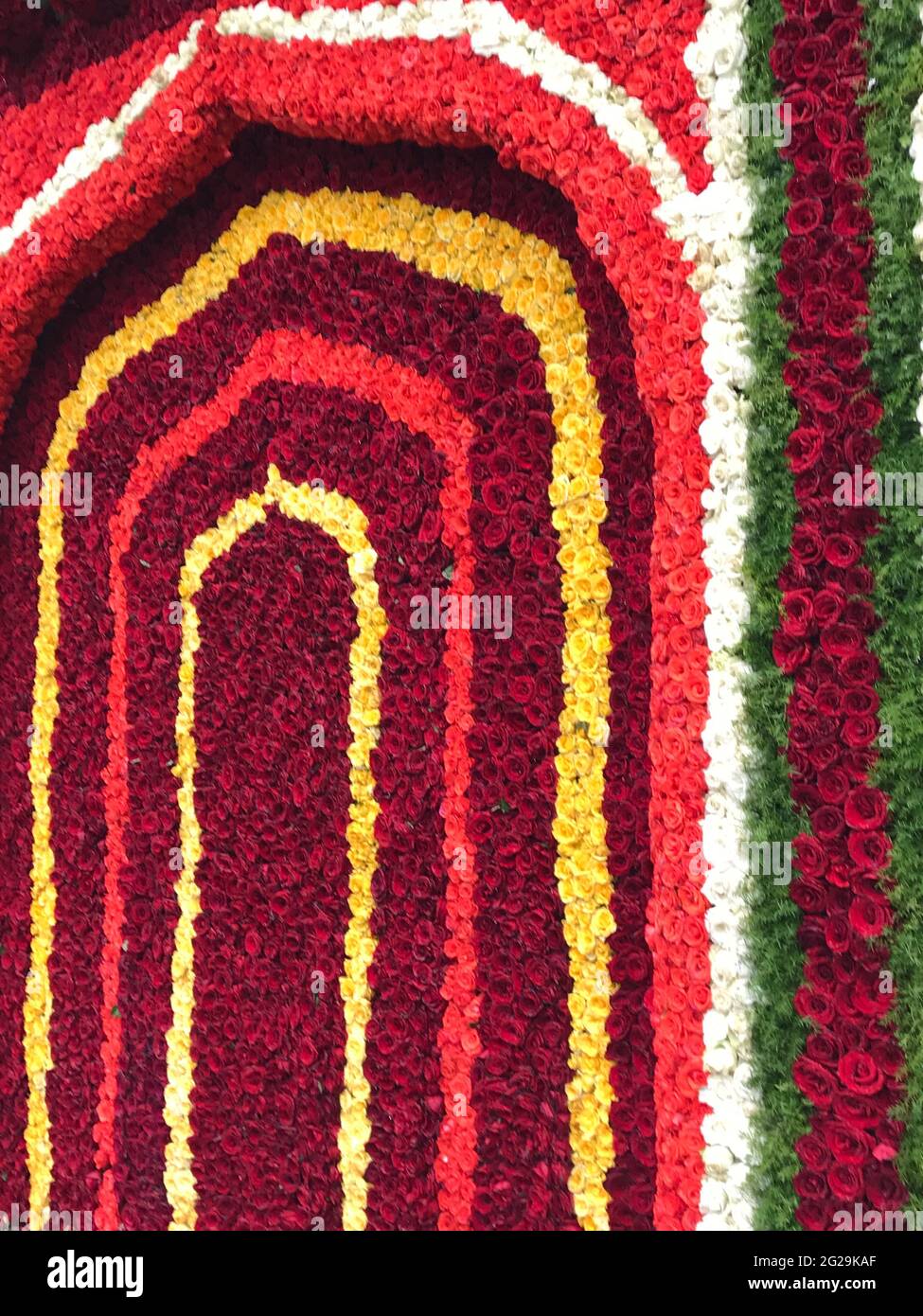 Spettacolo di fiori con splendida decorazione floreale Foto Stock