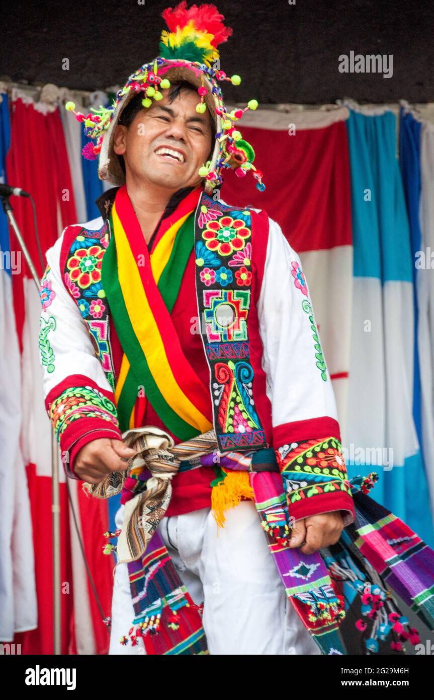 La Fiesta ispanica di Toronto è una celebrazione della cultura latino-americana in questa città multiculturale, riunisce ogni anno la comunità latina Foto Stock