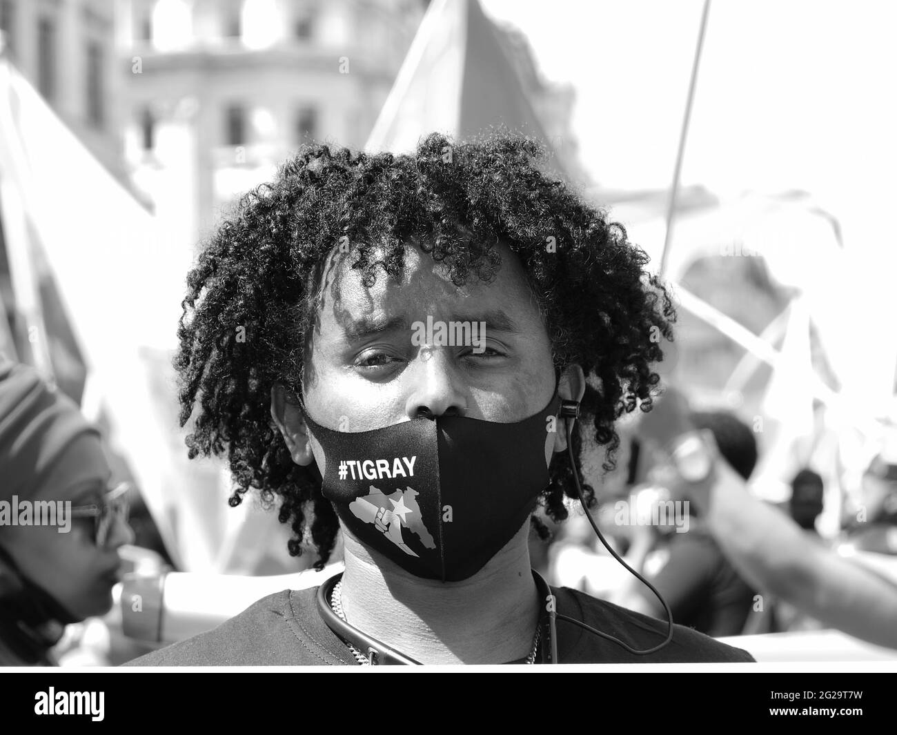 Londra, Regno Unito un attivista indossa una maschera facciale Tigray in solidarietà con la regione etiope, mentre una guerra infuria con poca copertura nei media occidentali. Foto Stock