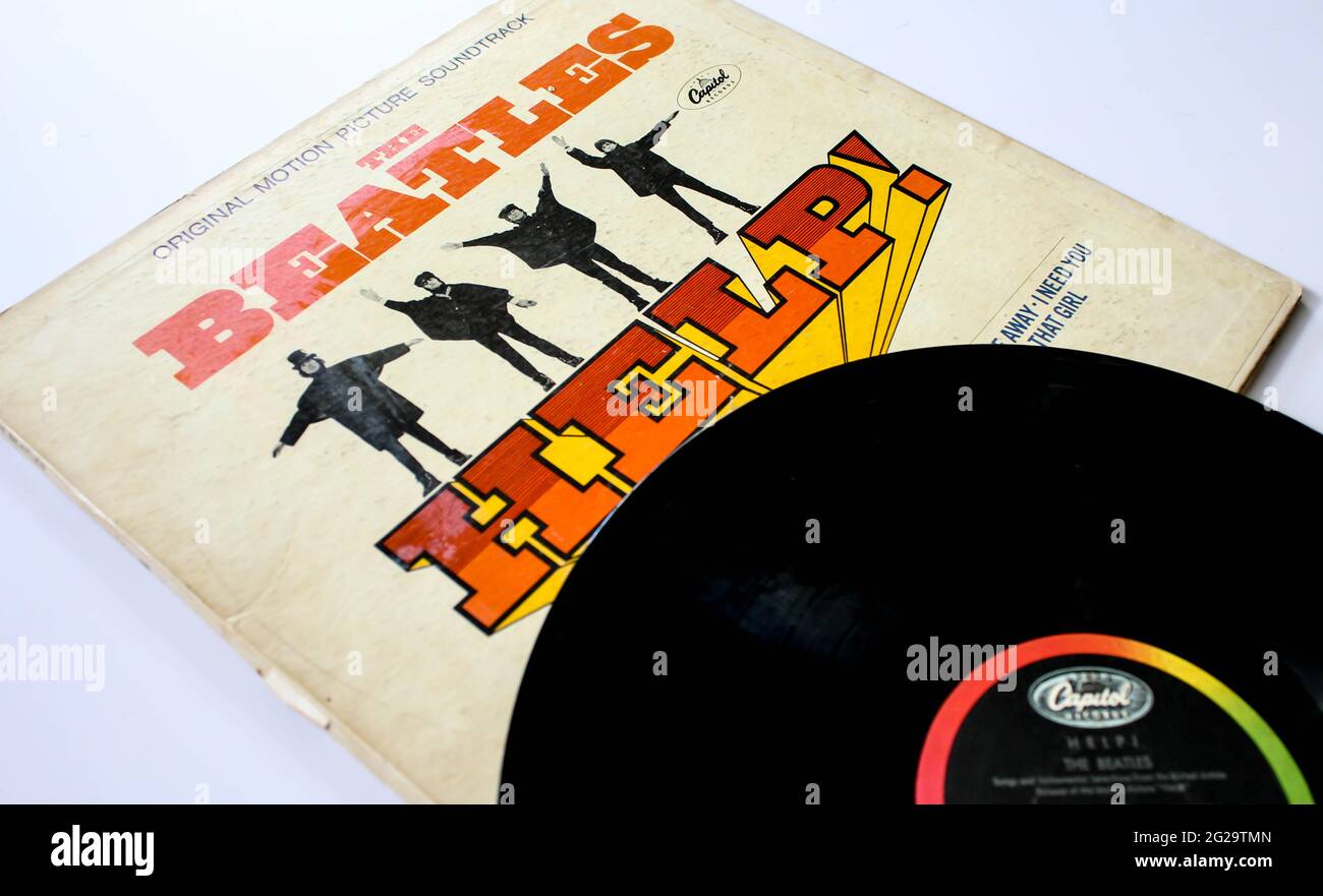 Guida l'album musicale Beatles Original Motion Picture Soundtrack su disco  LP con registrazione in vinile. Musica rock inglese dal titolo: Aiuto!  copertina album Foto stock - Alamy