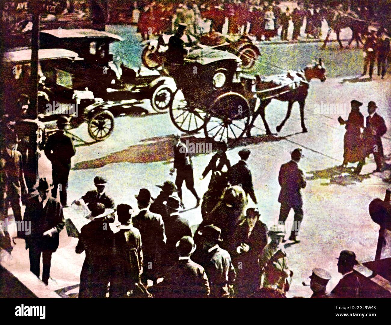 Street scene, New York, 1916. Foto Stock