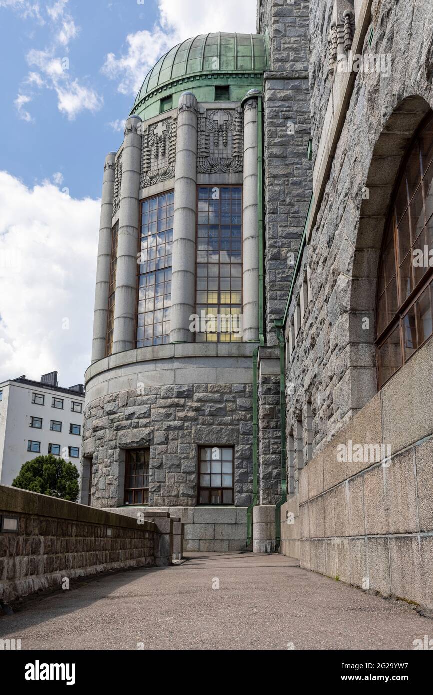 Facciata in granito della chiesa di Kallio a Helsinki Foto Stock